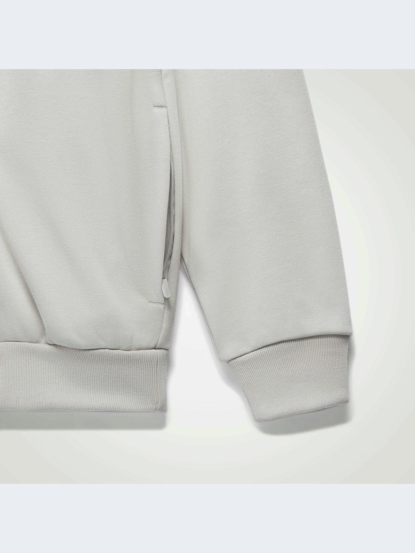 Худи и свитшоты Adidas модель IA3438 Худи и свитшоты Adidas модель IA3438 Фото