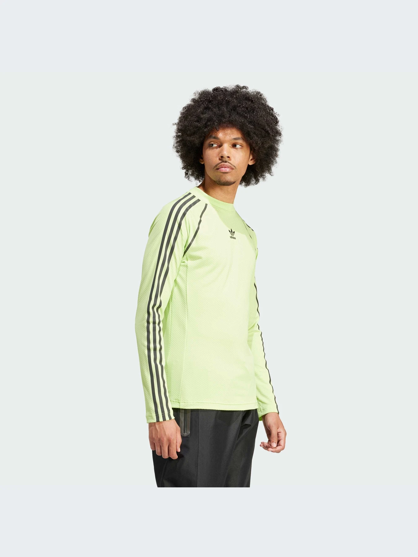 Худи и свитшоты Adidas модель IS2803 Худи и свитшоты Adidas модель IS2803 Фото