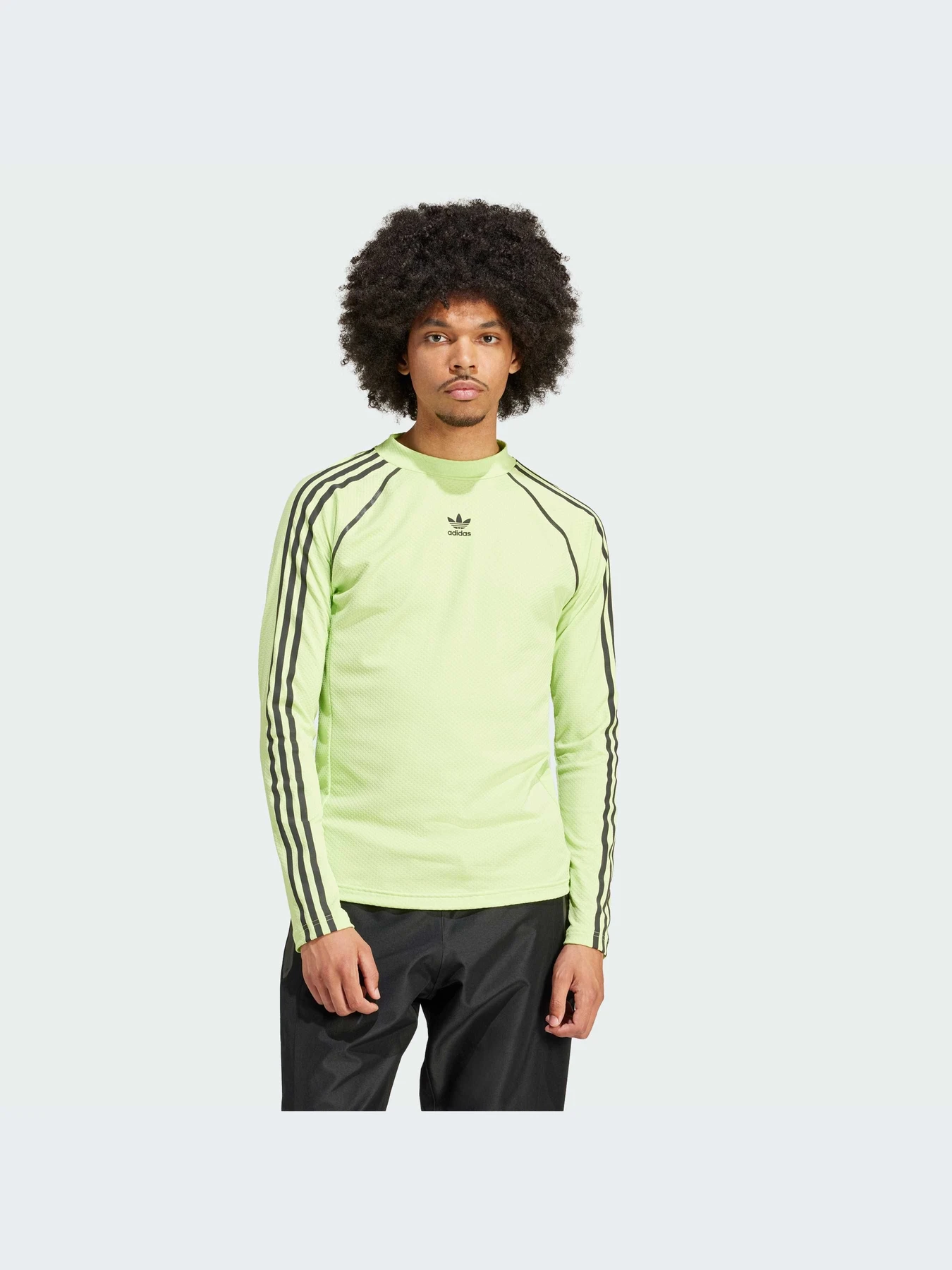 Худи и свитшоты Adidas модель IS2803 Худи и свитшоты Adidas модель IS2803 Фото