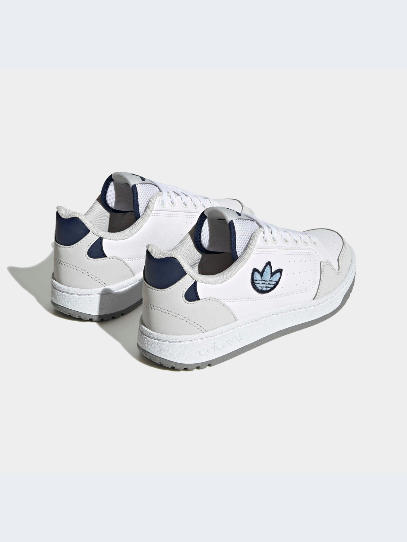 Кросівки Adidas модель HP9596 Кросівки Adidas модель HP9596 Фото