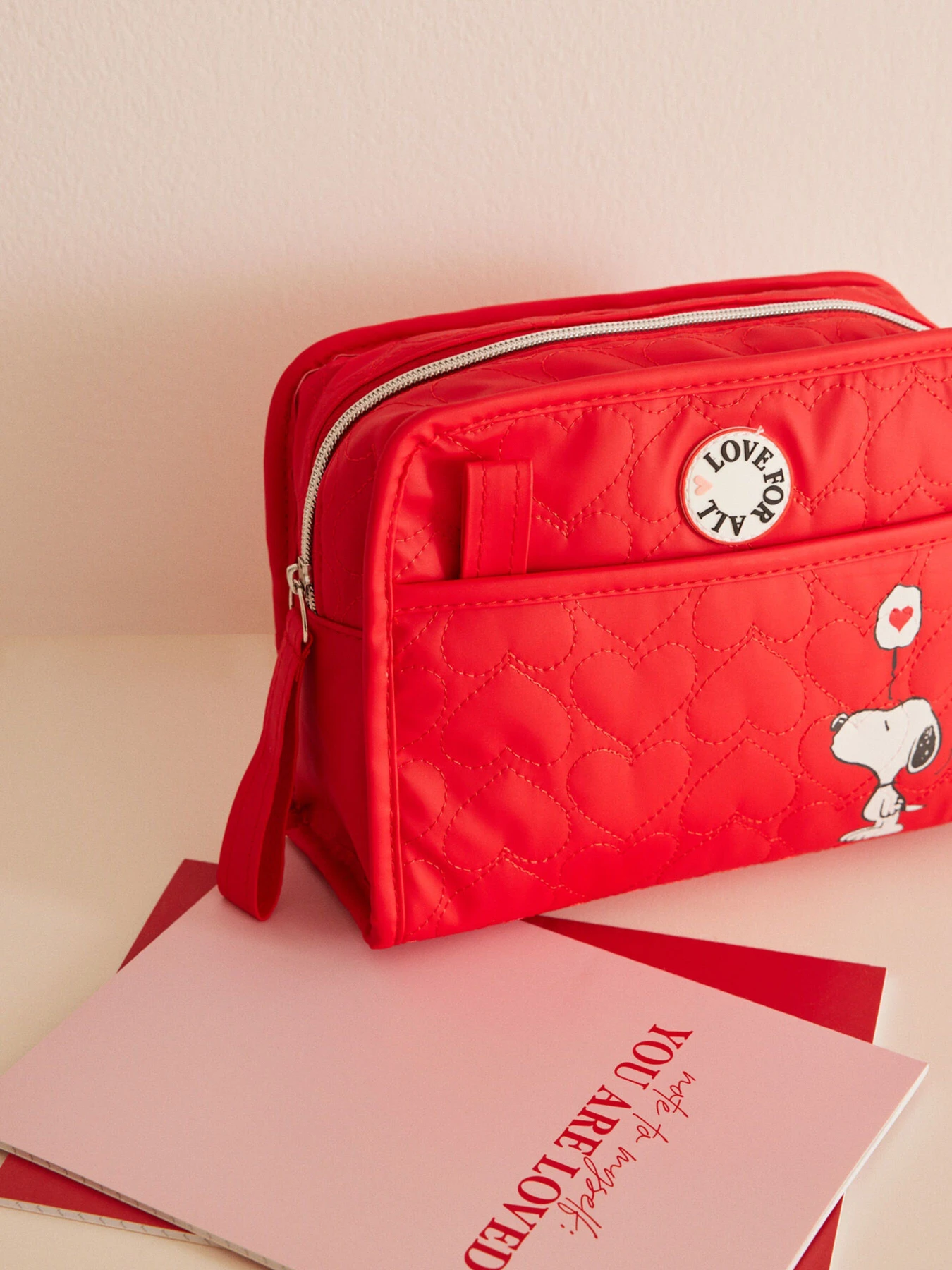Красная косметика Snoopy Snoopy Women'secret модель 4847851-60 Красная косметика Snoopy Snoopy Women'secret модель 4847851-60 Фото