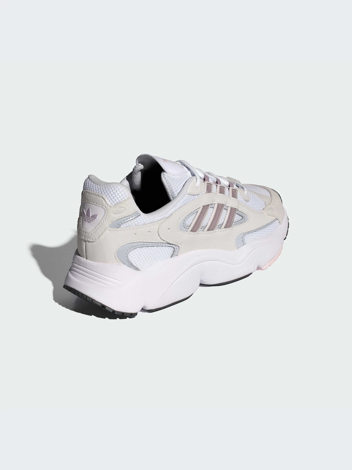 Кроссовки Adidas Ozweego модель IF6551 Кроссовки Adidas Ozweego модель IF6551 Фото