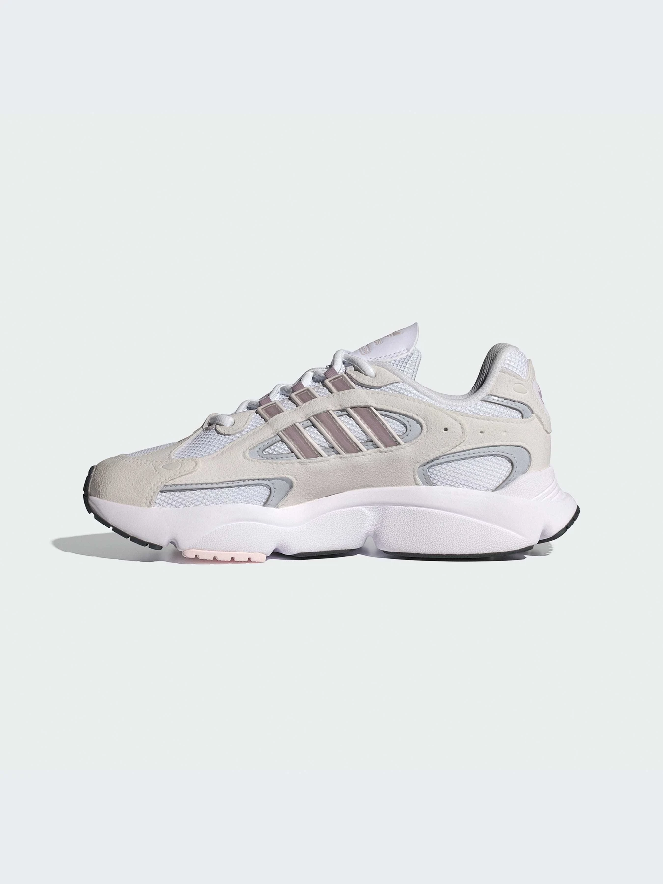 Кроссовки Adidas Ozweego модель IF6551 Кроссовки Adidas Ozweego модель IF6551 Фото