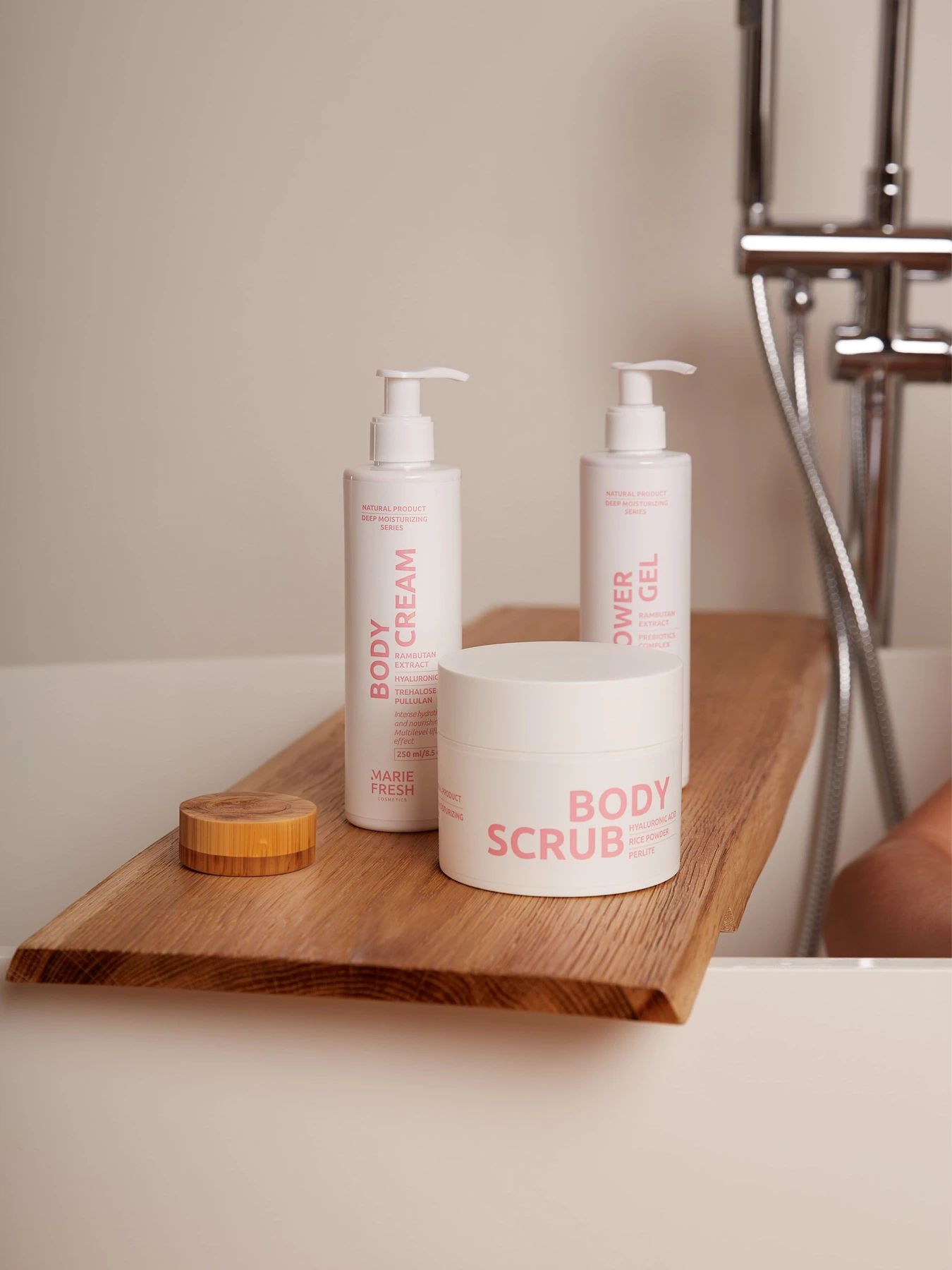 Подарочный набор для тела ALL YOUR BODY NEEDS Гель для душа, скраб для тела и крем для тела MARIE FRESH Cosmetics модель aybn-3-4 Подарочный набор для тела ALL YOUR BODY NEEDS Гель для душа, скраб для тела и крем для тела MARIE FRESH Cosmetics модель aybn-3-4 Фото