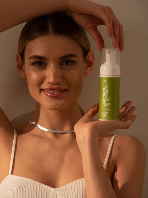 Очищуюча пінка для обличчя з AHA кислотами для проблемної шкіри MARIE FRESH Cosmetics фото 3