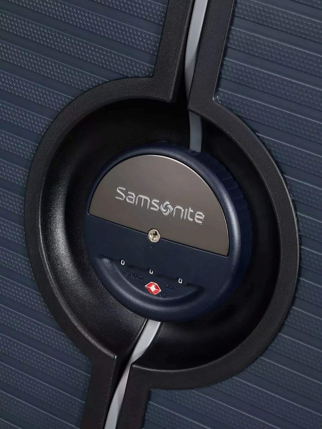 Дорожні сумки та валізи Samsonite модель KE9*11001 Фото