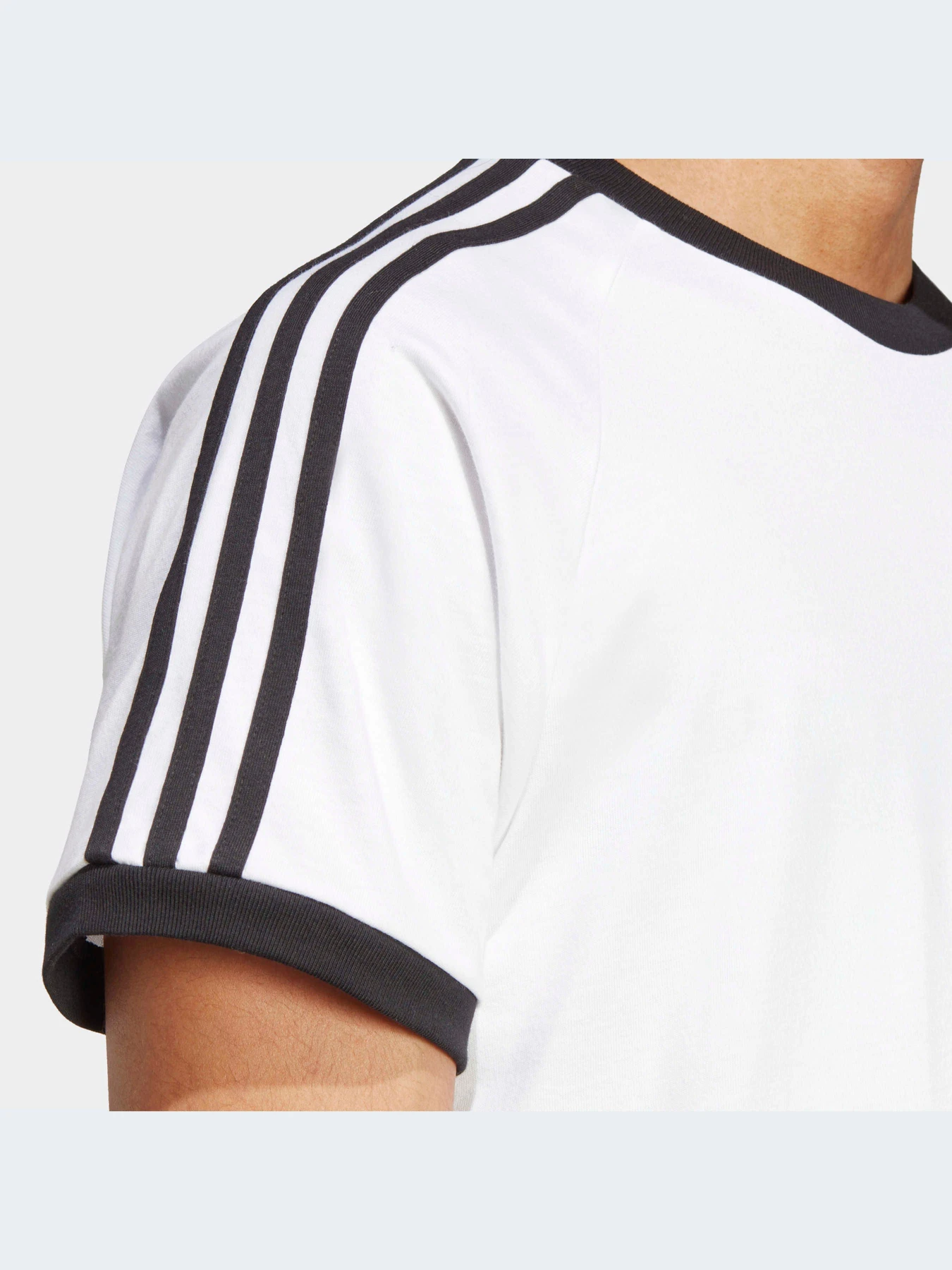 Футболки і поло Adidas Adicolor модель IA4846 Футболки і поло Adidas Adicolor модель IA4846 Фото