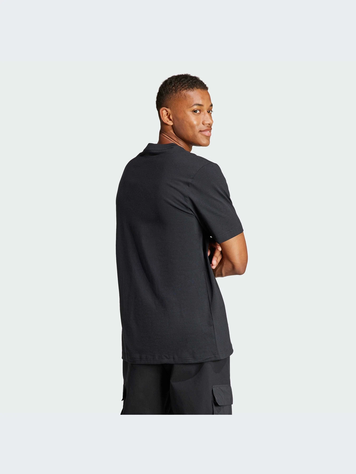 Футболки і поло Adidas модель IR5171 Футболки і поло Adidas модель IR5171 Фото