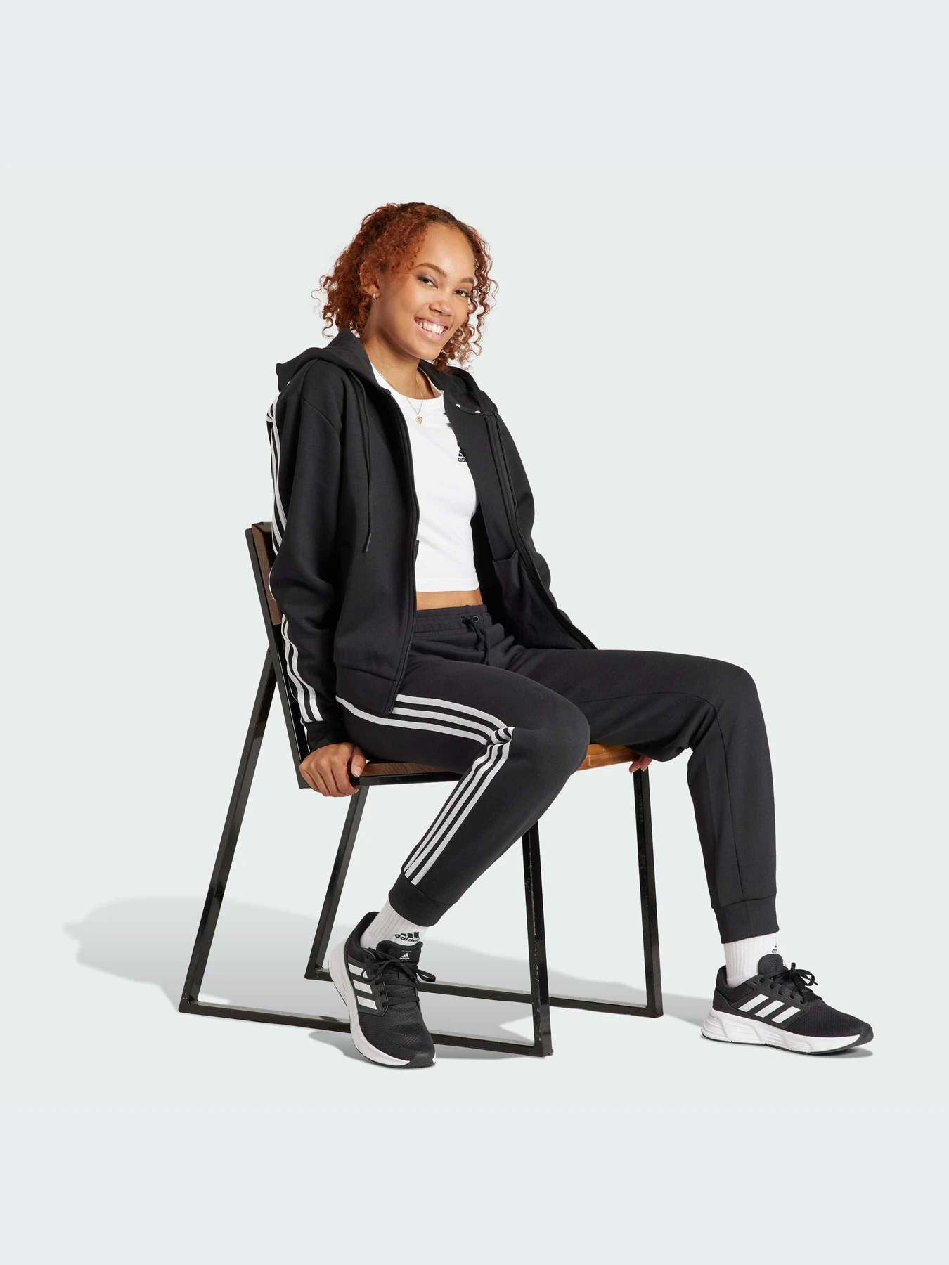 Худи и свитшоты Adidas 3 Stripes модель IN9475 Худи и свитшоты Adidas 3 Stripes модель IN9475 Фото