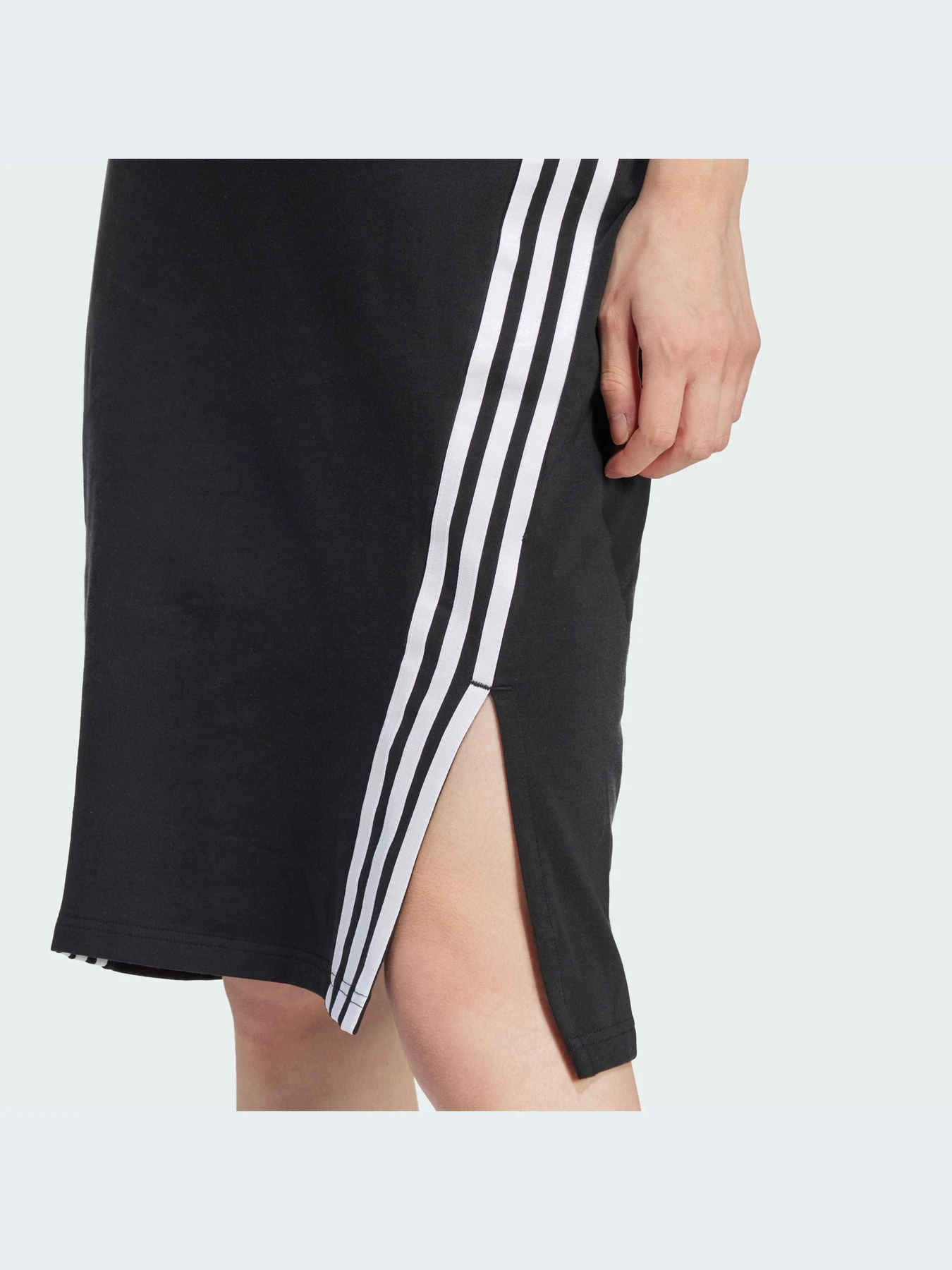 Платья Adidas 3 Stripes модель IP1575 Платья Adidas 3 Stripes модель IP1575 Фото