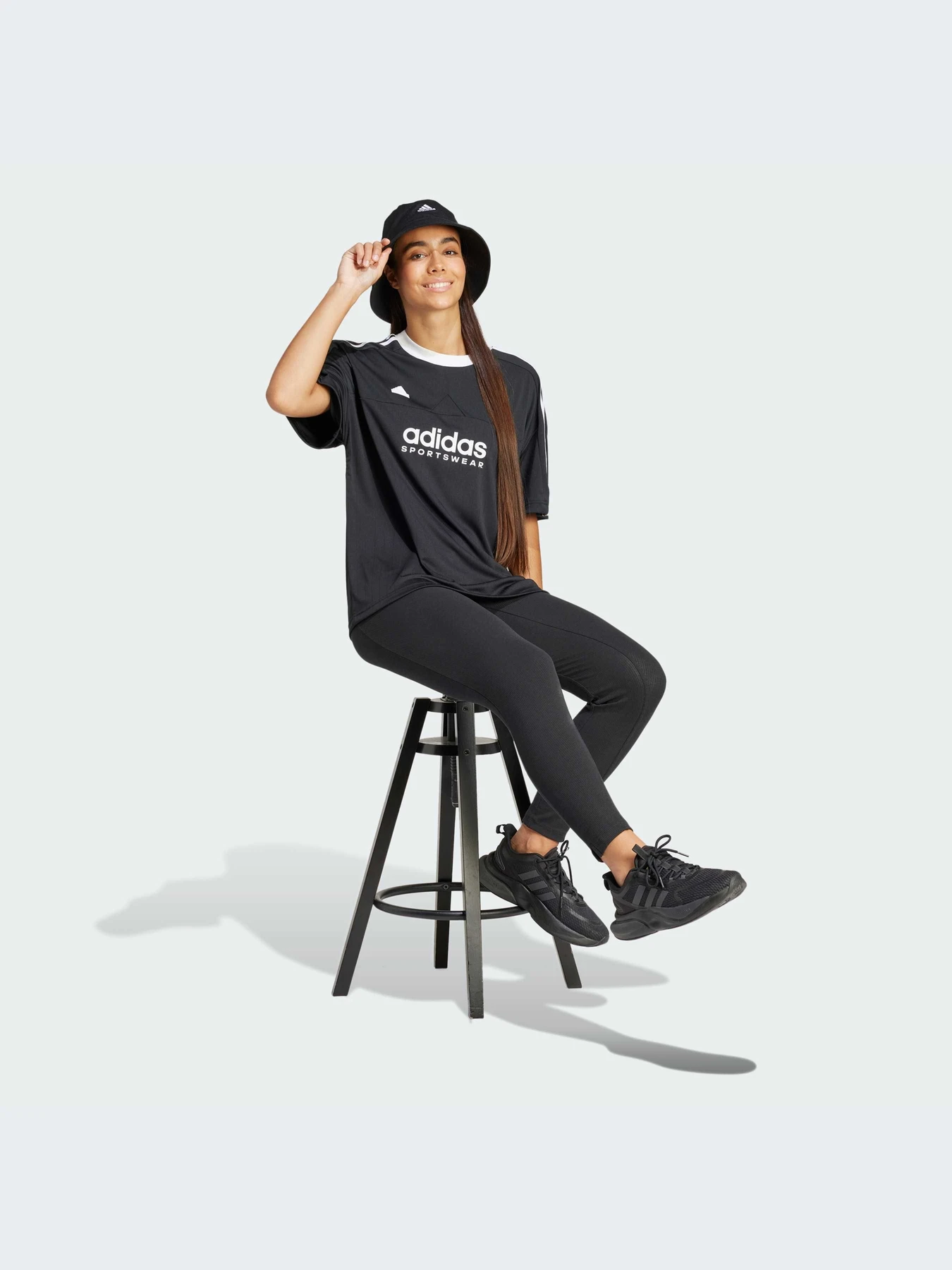 Футболки і поло Adidas Tiro модель IS4582 Футболки і поло Adidas Tiro модель IS4582 Фото