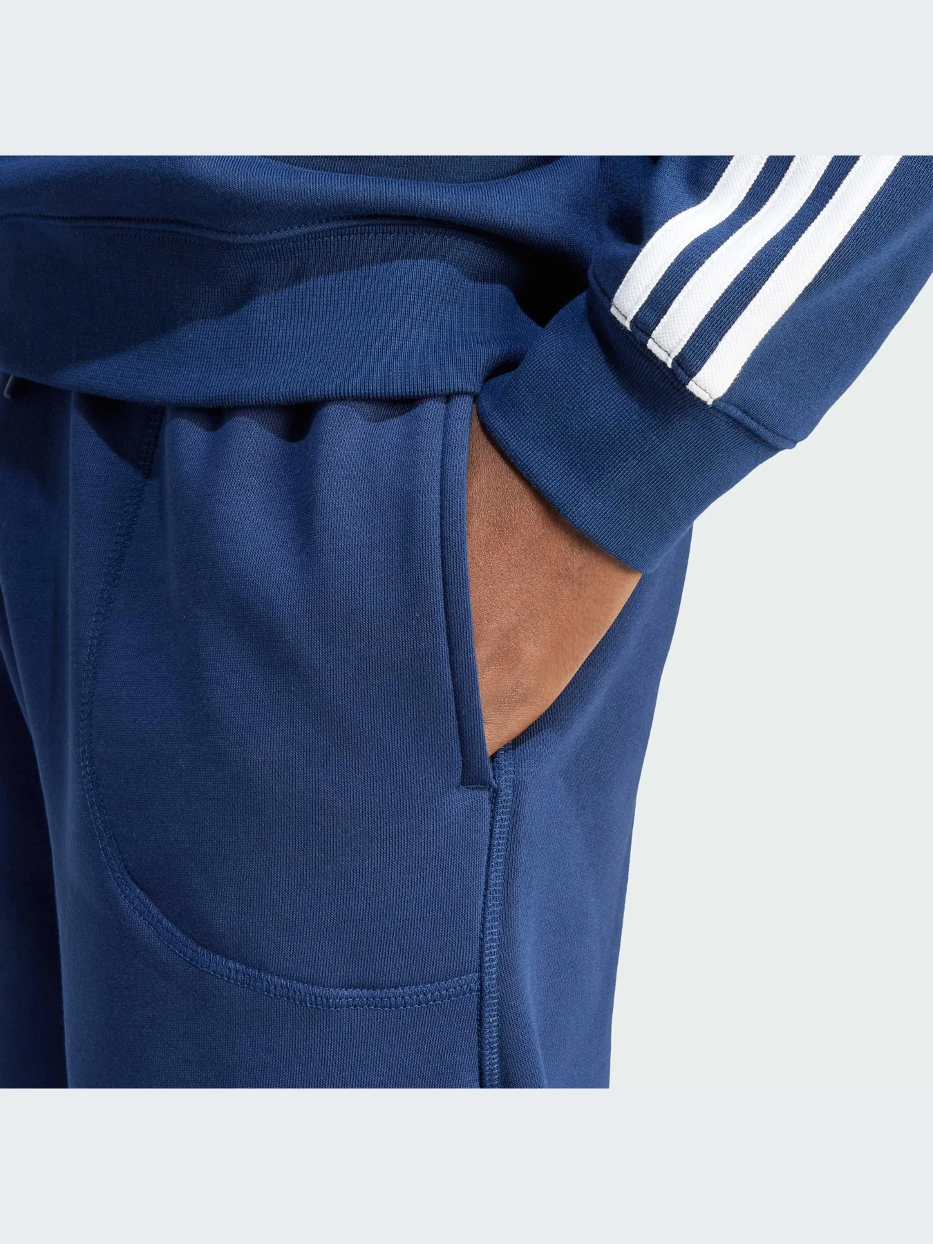 Штани Adidas Graphics модель IS0196 Фото