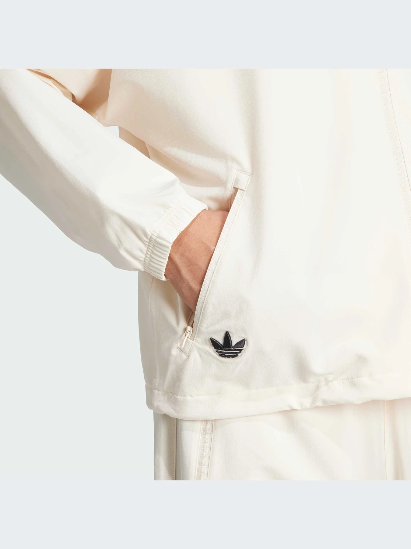 Худи и свитшоты Adidas модель IV5355 Худи и свитшоты Adidas модель IV5355 Фото