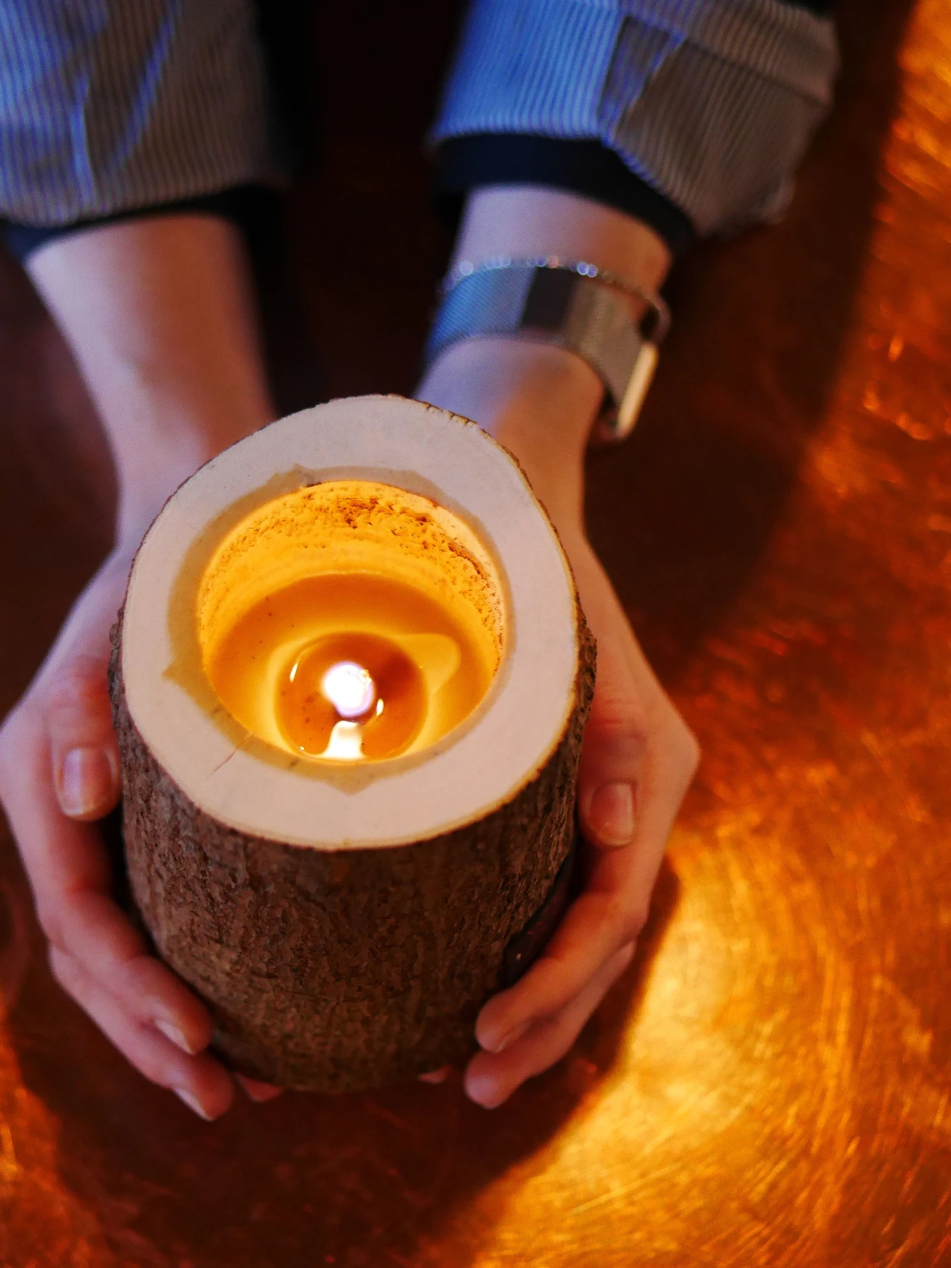 Интерьерная свеча в дереве с фактурной корой WOOD MOOD модель 1122300000 Интерьерная свеча в дереве с фактурной корой WOOD MOOD модель 1122300000 Фото