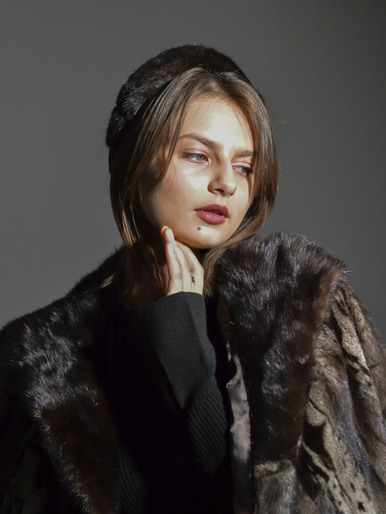 Обруч для волосся MyScarf хутряний one size колір шоколад, натуральна норка MyScarf модель mp19616115 Обруч для волосся MyScarf хутряний one size колір шоколад, натуральна норка MyScarf модель mp19616115 Фото