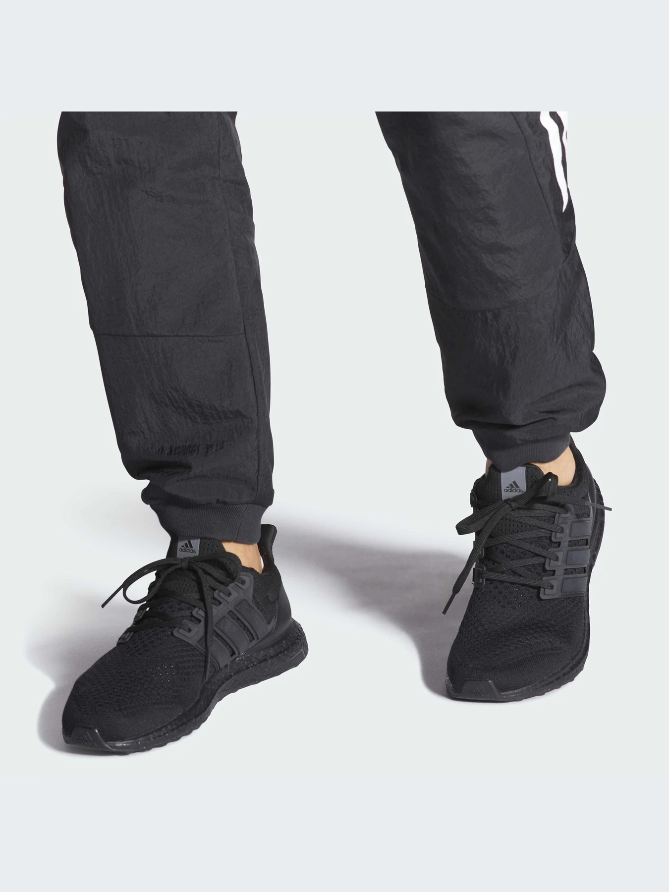Кросівки Adidas Ultraboost модель HQ4199 Кросівки Adidas Ultraboost модель HQ4199 Фото