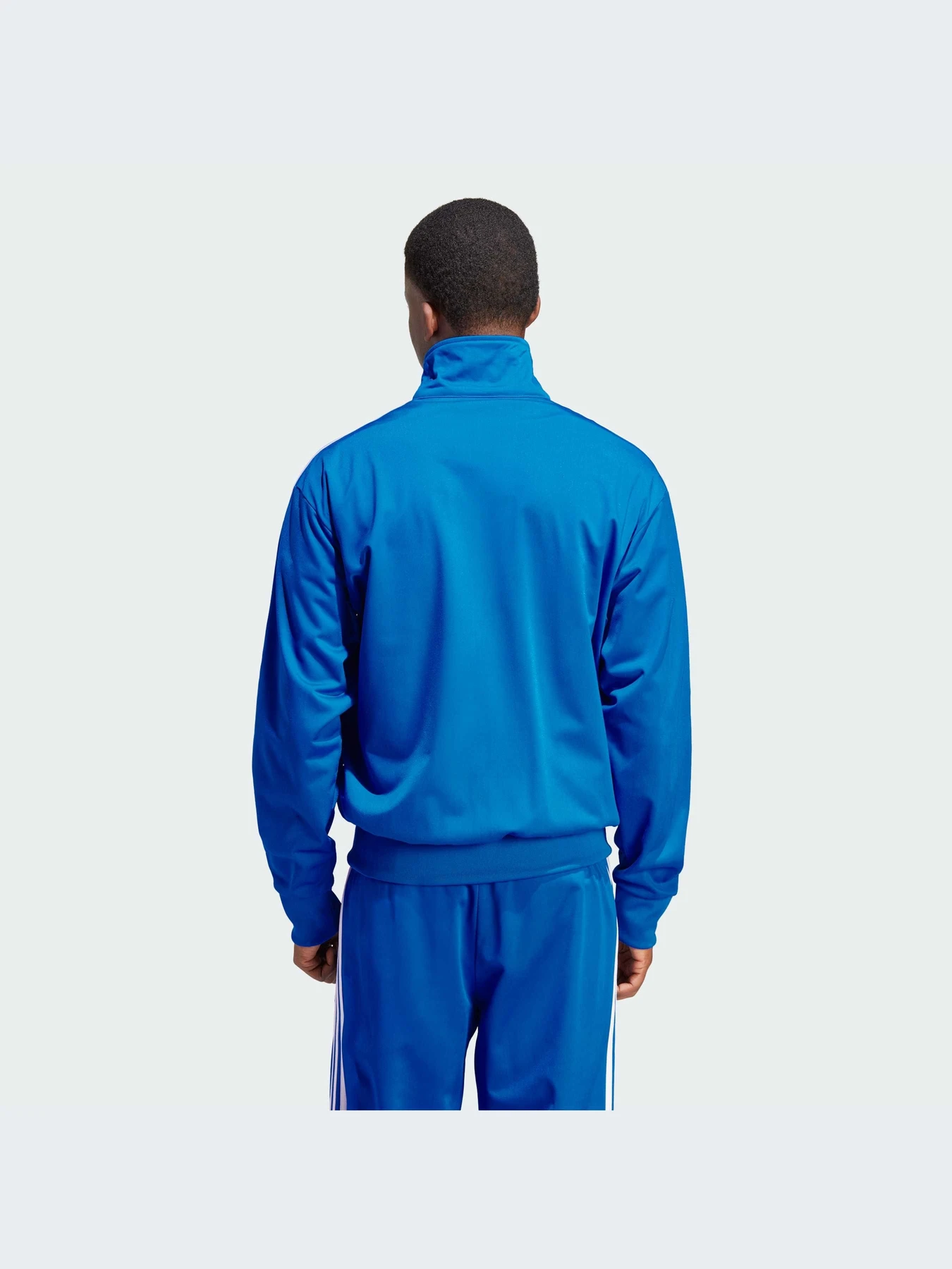 Худи и свитшоты Adidas модель IJ7059 Худи и свитшоты Adidas модель IJ7059 Фото
