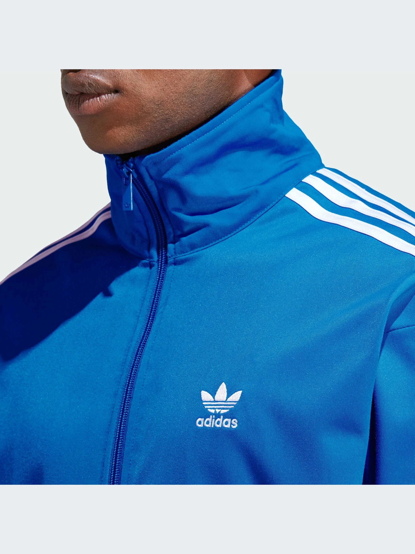 Худи и свитшоты Adidas модель IJ7059 Худи и свитшоты Adidas модель IJ7059 Фото