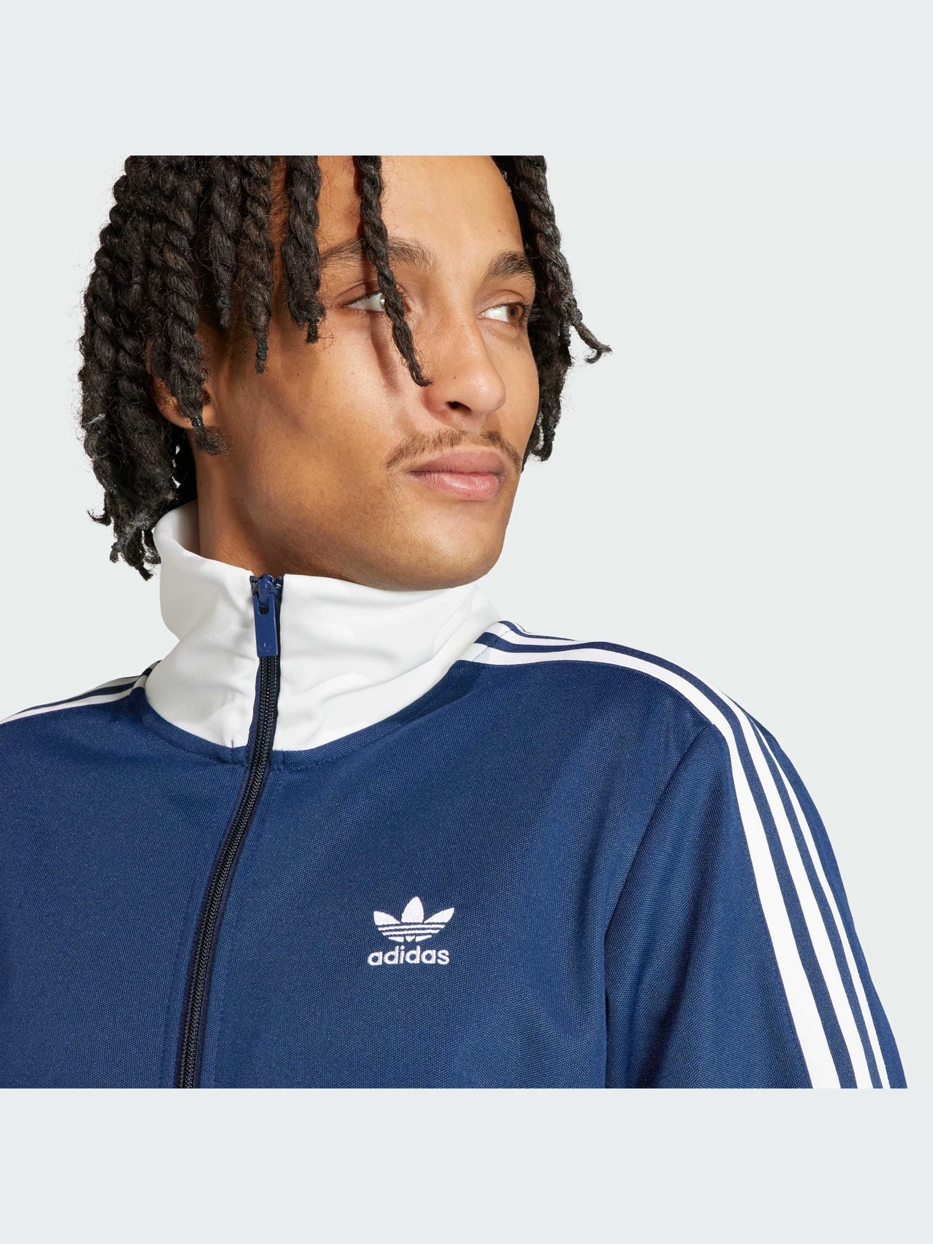 Худи и свитшоты Adidas модель IP0418 Фото