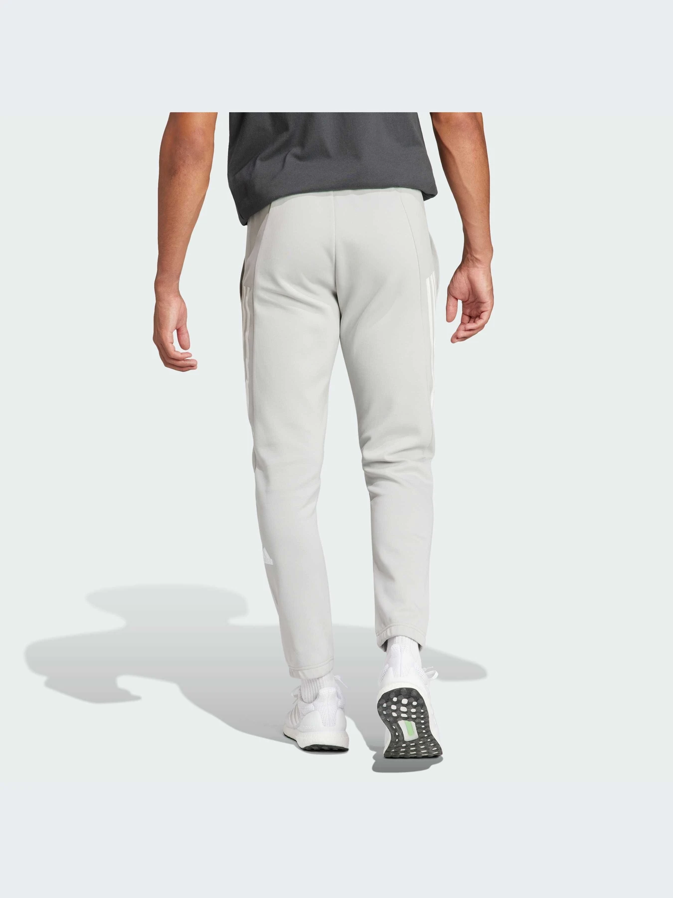 Штани Adidas 3 Stripes модель IR9203 Штани Adidas 3 Stripes модель IR9203 Фото