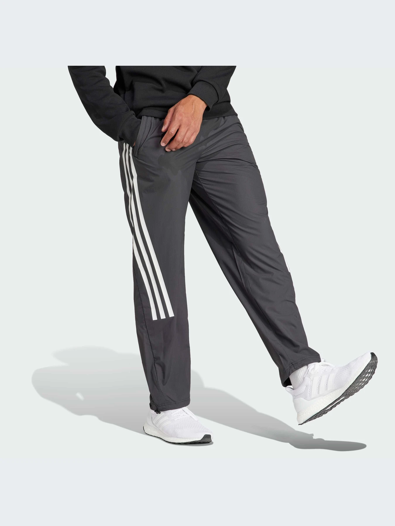 Брюки Adidas модель IN3308 Брюки Adidas модель IN3308 Фото