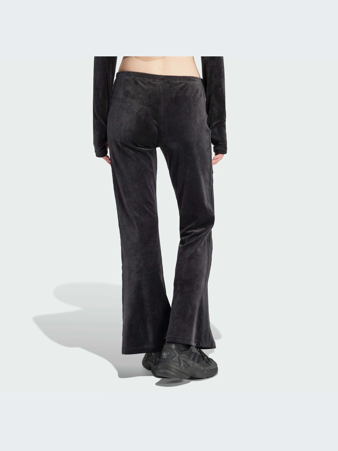 Штани Adidas модель IT9661 Штани Adidas модель IT9661 Фото