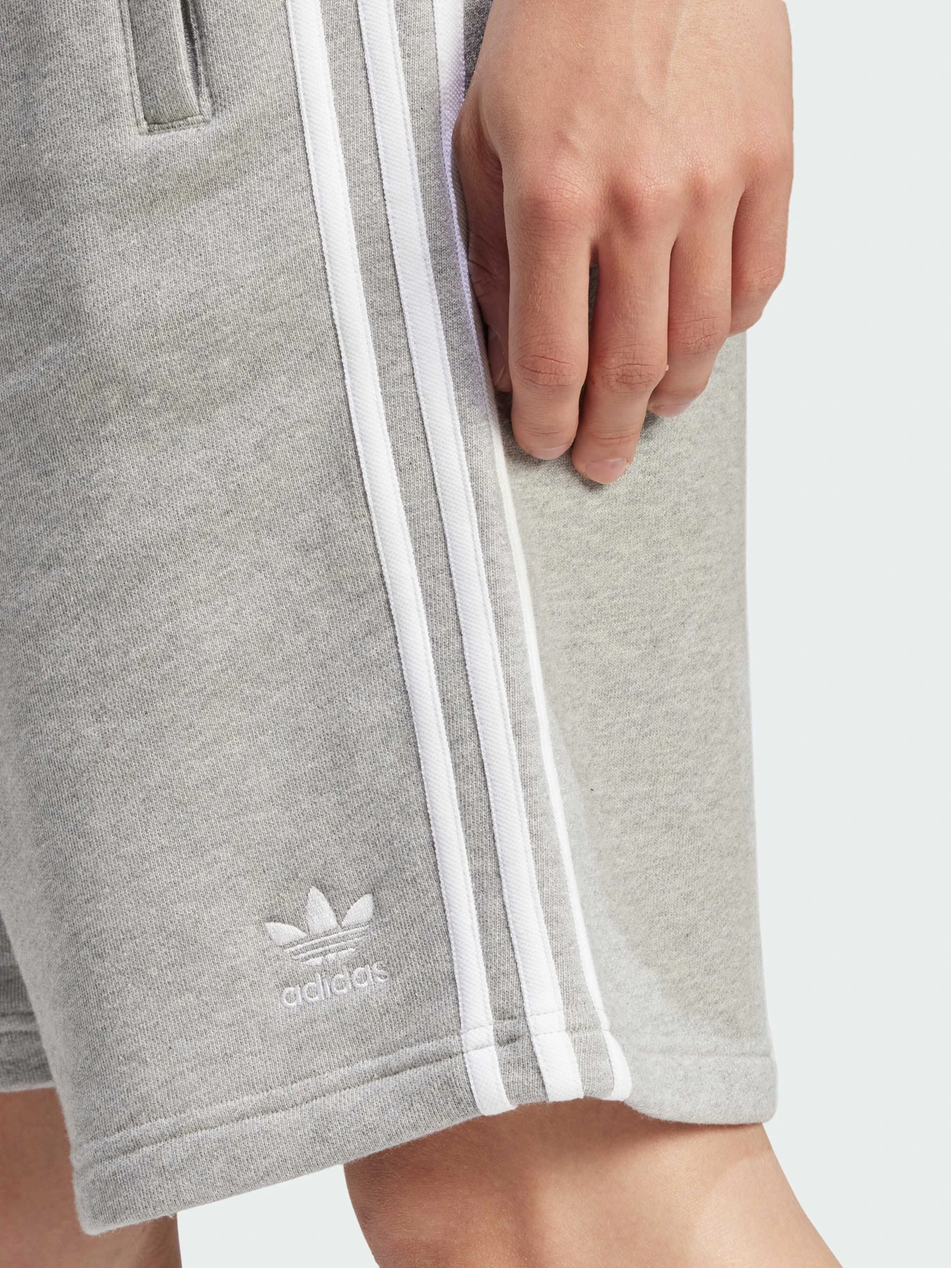 Шорты Adidas Adicolor модель IU2340 Фото