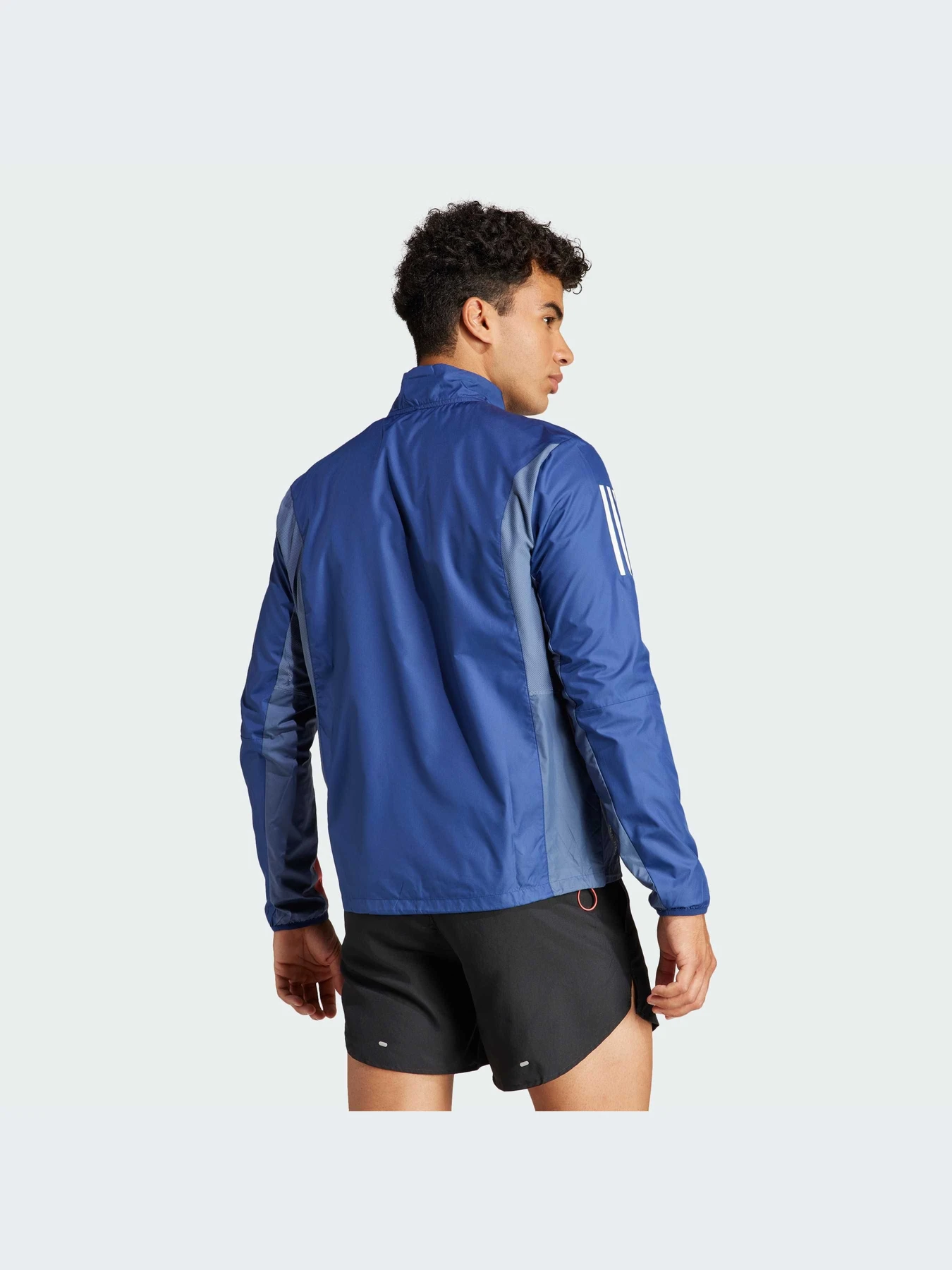 Куртки и дубленки Adidas модель IK4992 Куртки и дубленки Adidas модель IK4992 Фото