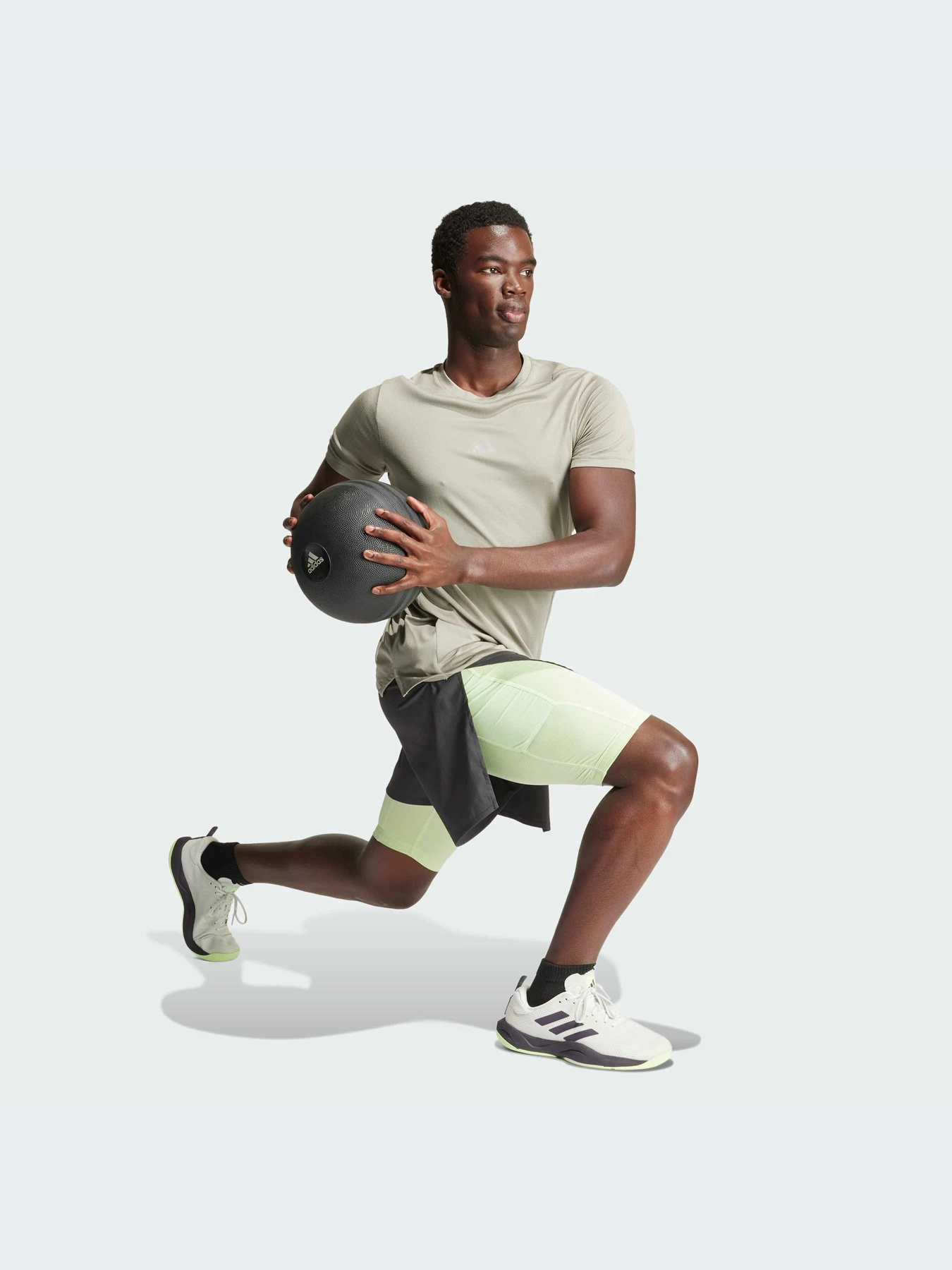 Шорты Adidas модель IS3695 Шорты Adidas модель IS3695 Фото
