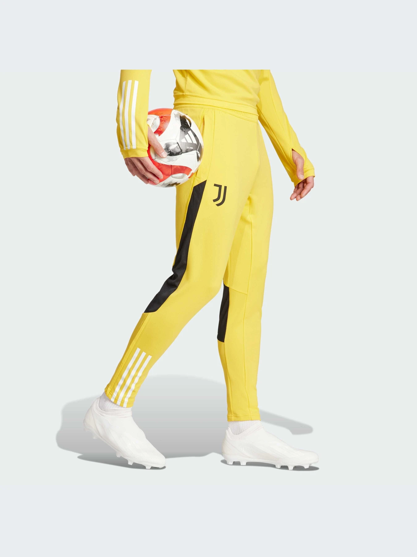 Брюки Adidas Tiro модель IQ0871 Брюки Adidas Tiro модель IQ0871 Фото