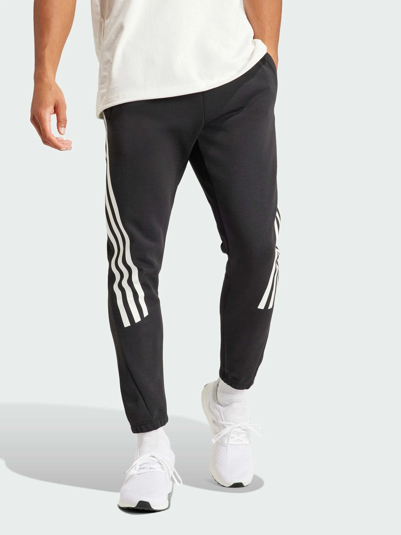 Брюки Adidas 3 Stripes модель IN3310 Фото