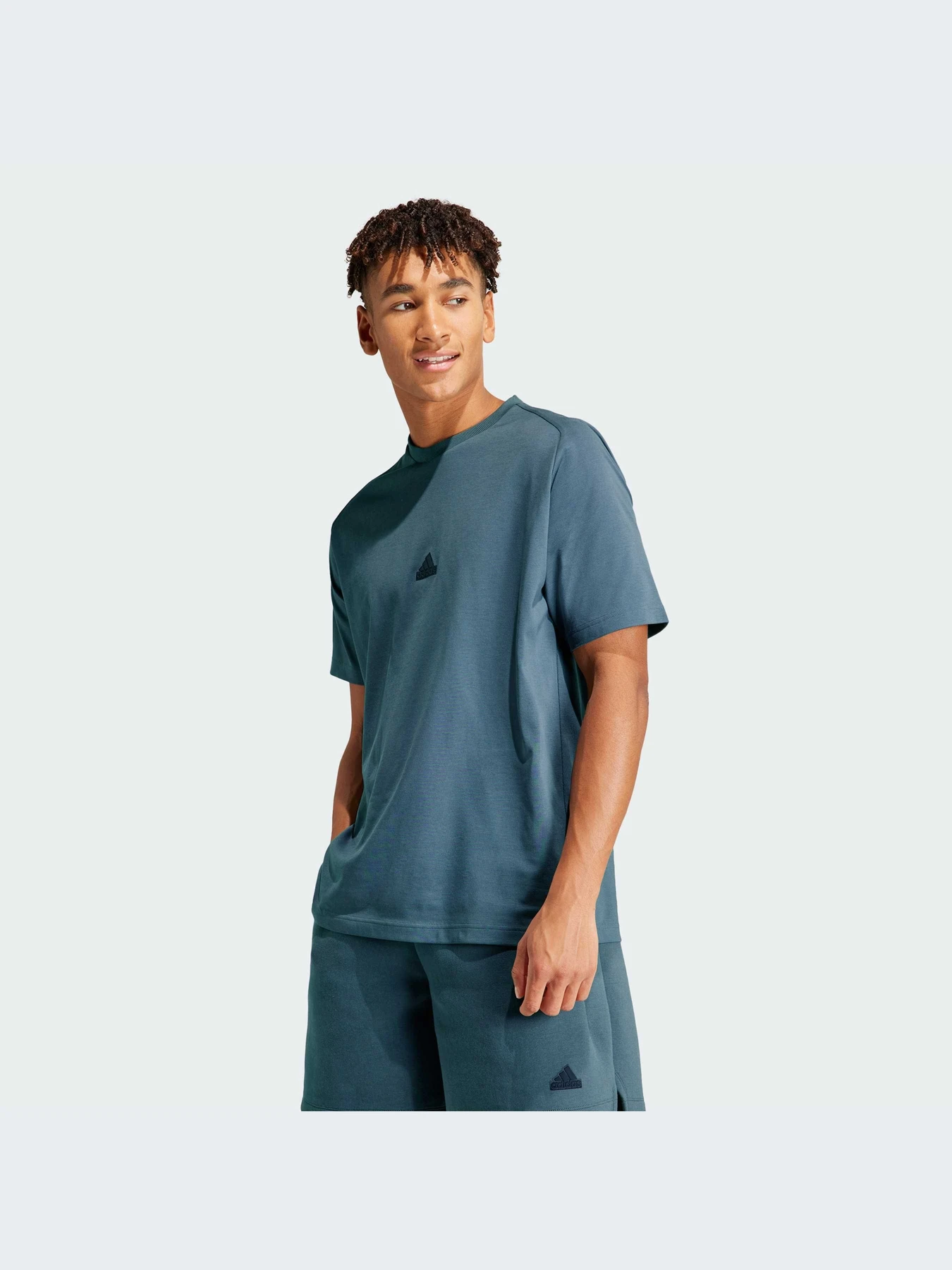 Футболки і поло Adidas ZNE модель IS8358 Футболки і поло Adidas ZNE модель IS8358 Фото