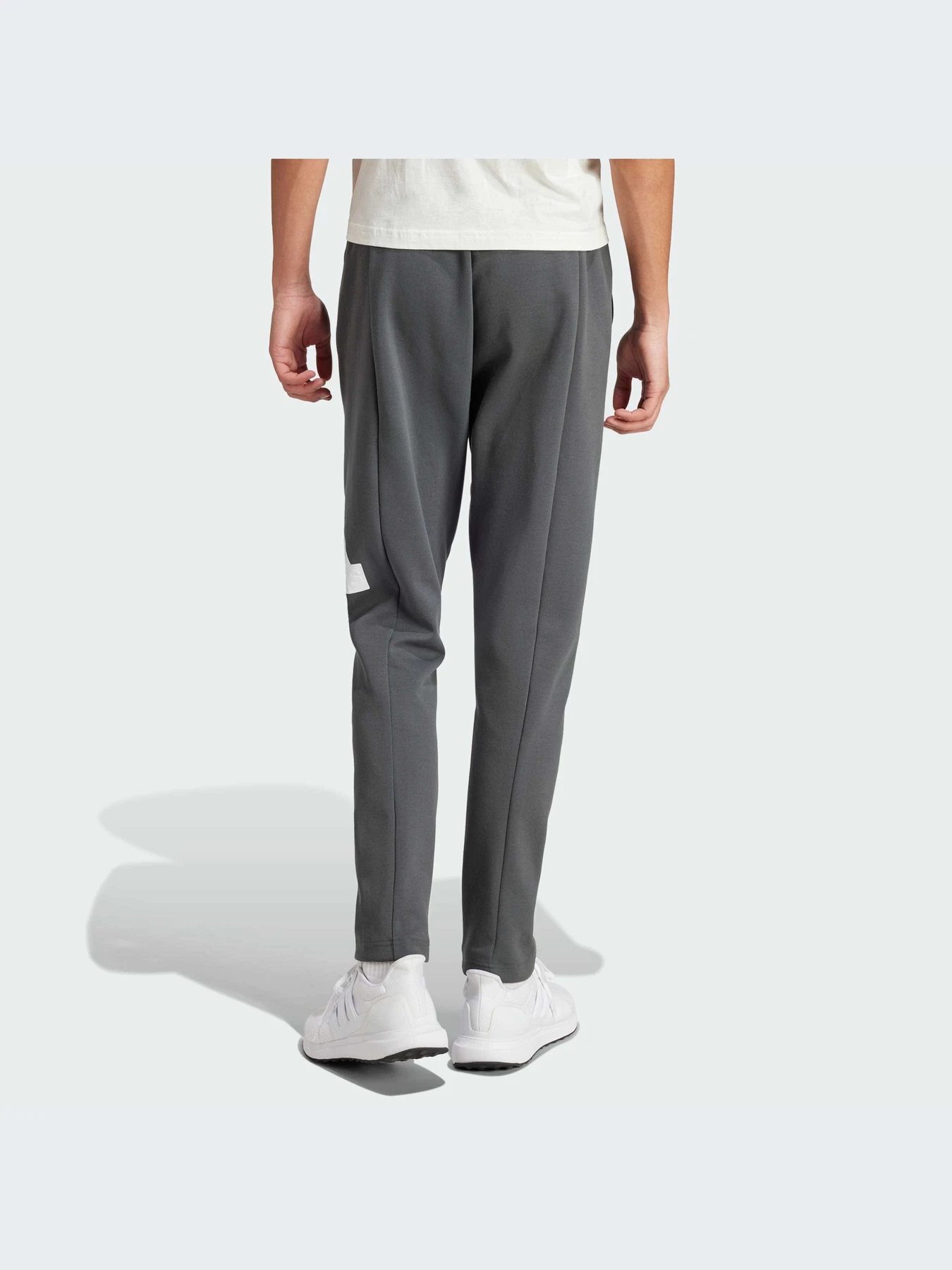Брюки Adidas модель IR9177 Брюки Adidas модель IR9177 Фото