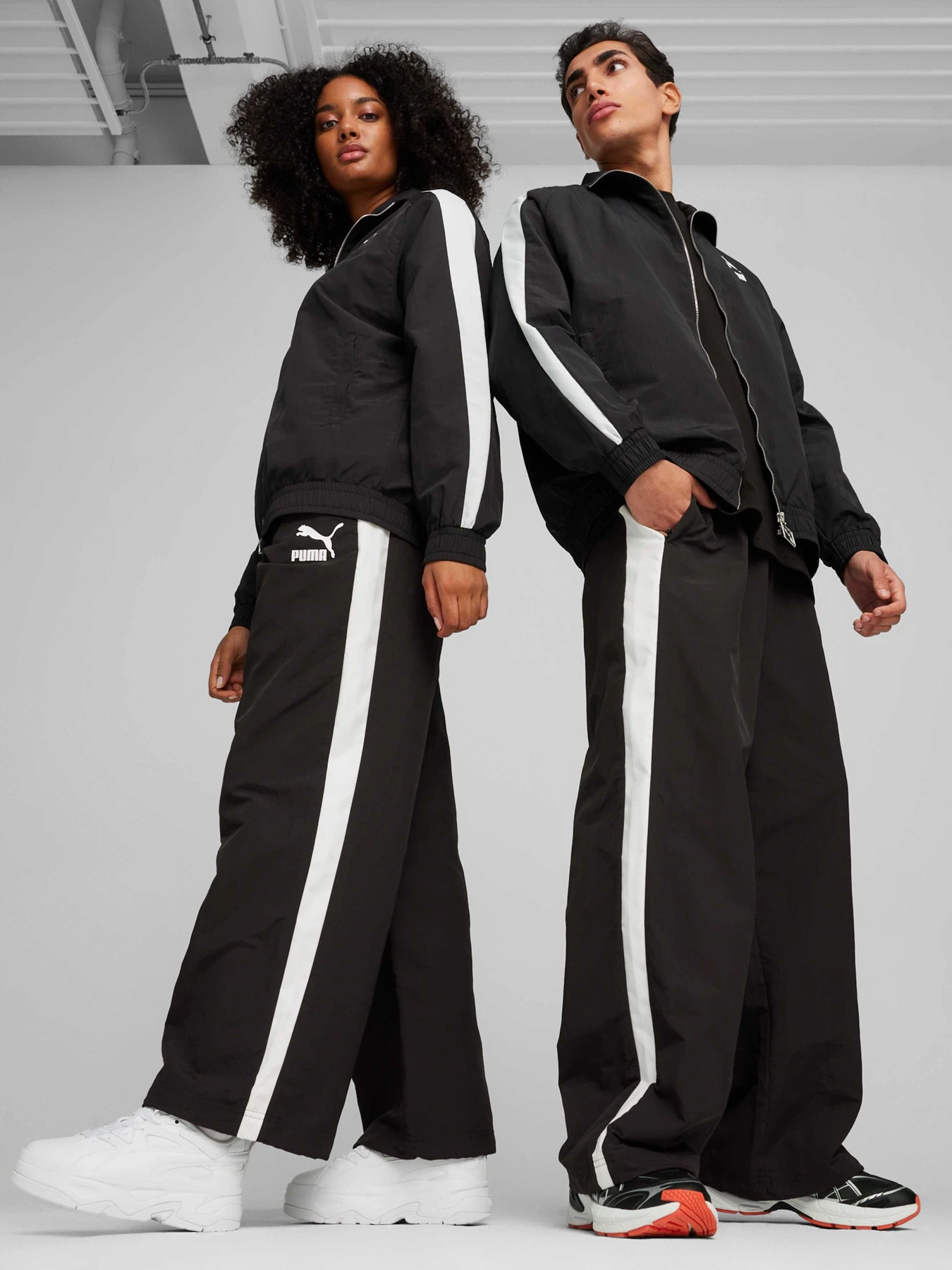 Худі та світшоти PUMA T7 Oversized Track Jacket модель 626913 Худі та світшоти PUMA T7 Oversized Track Jacket модель 626913 Фото