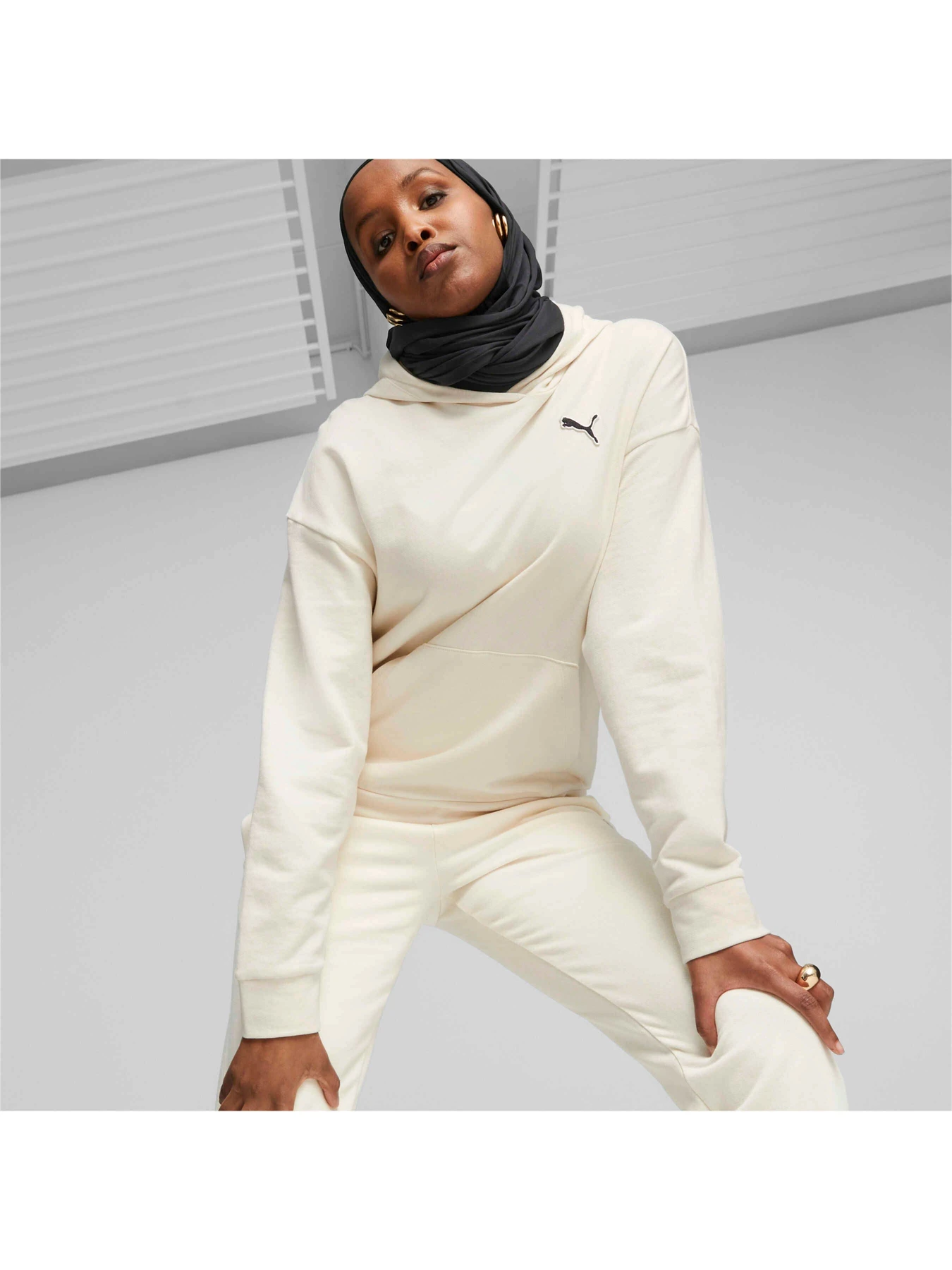 Худи и свитшоты PUMA Better Essentials Hoodie модель 675988 Худи и свитшоты PUMA Better Essentials Hoodie модель 675988 Фото