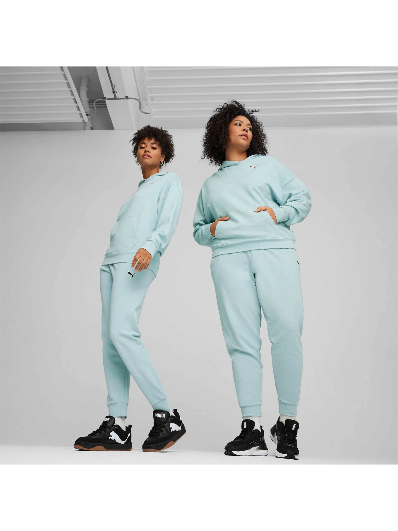 Худи и свитшоты PUMA Better Essentials Hoodie модель 675988 Фото