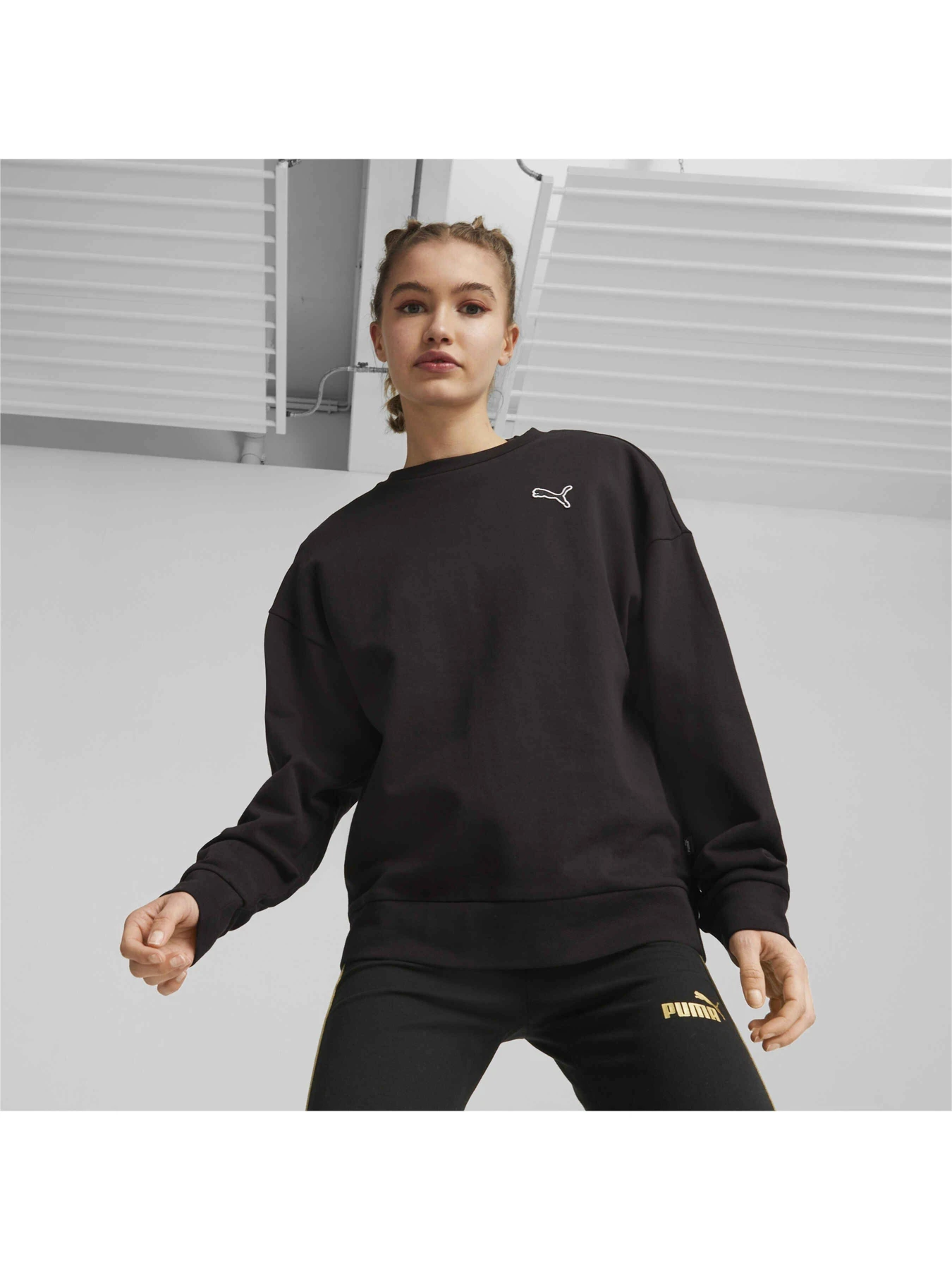 Худі та світшоти PUMA Better Essentials Crew модель 675987 Фото