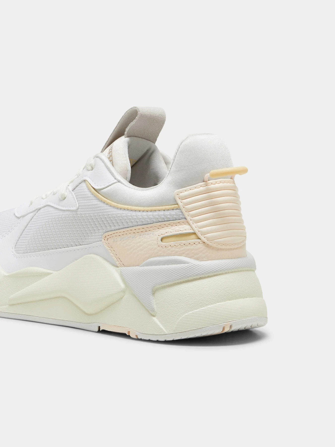 Кросівки PUMA Rs-x Soft Wns модель 393772 Фото