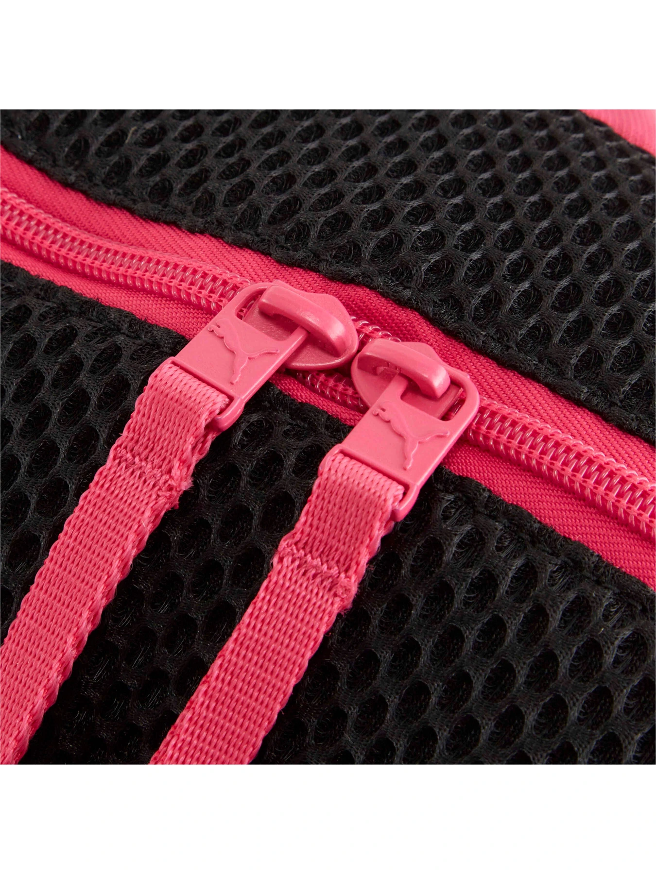 Сумки PUMA At Ess Grip Bag модель 090006 Сумки PUMA At Ess Grip Bag модель 090006 Фото