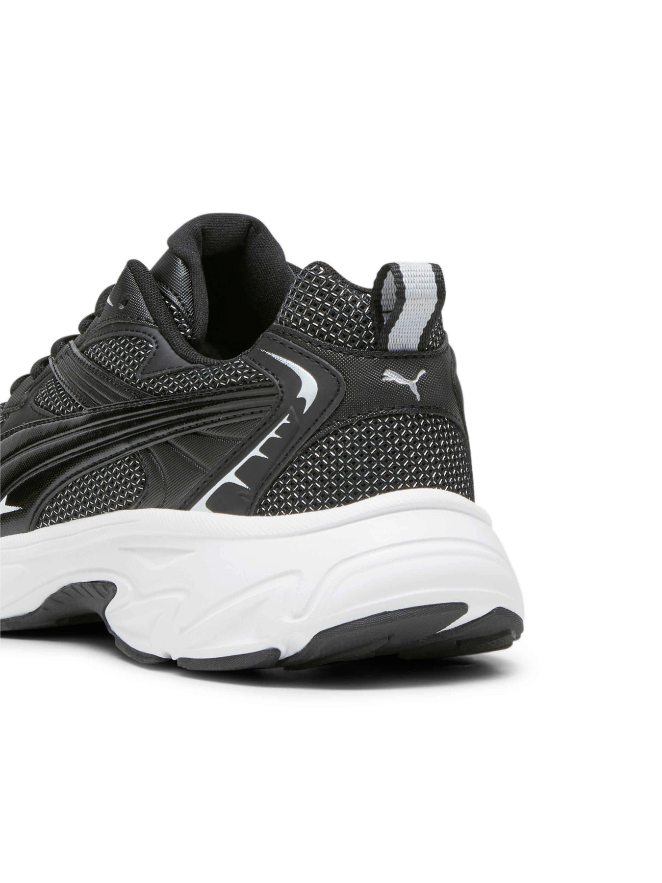 Кросівки PUMA Morphic Base модель 392982 Фото
