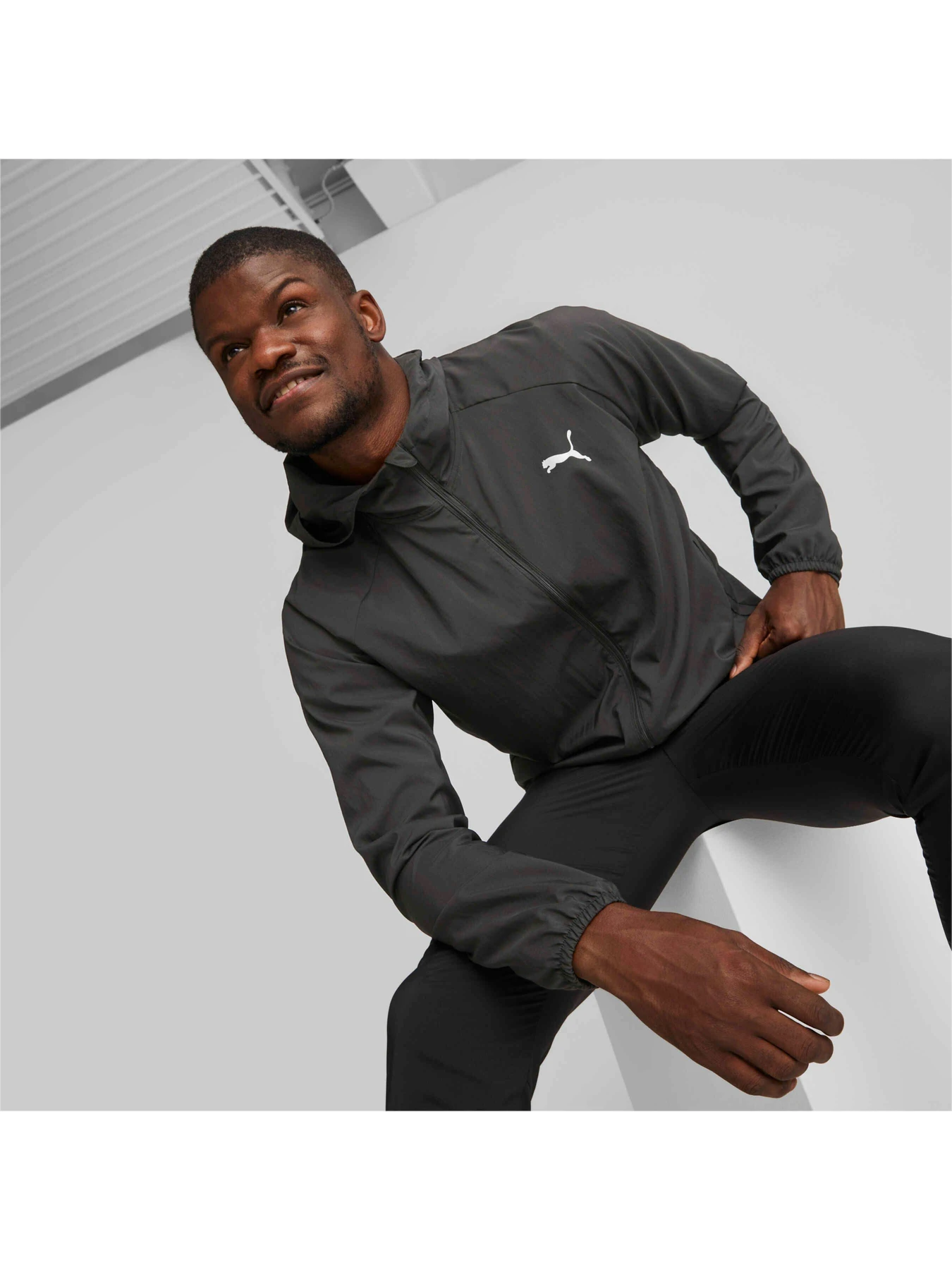 Куртки и дубленки PUMA Run Favorite Hooded Jacket модель 523154 Куртки и дубленки PUMA Run Favorite Hooded Jacket модель 523154 Фото