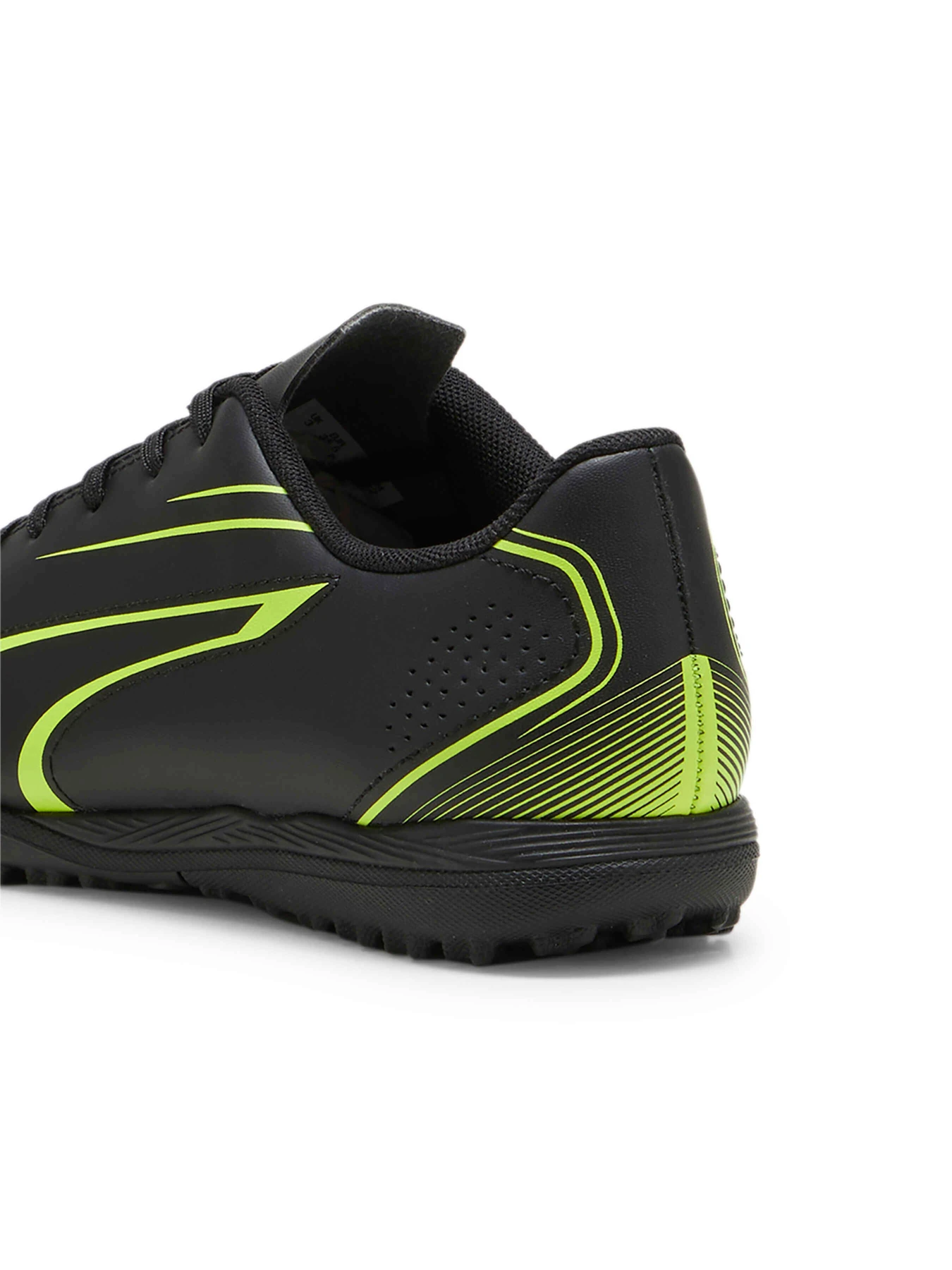 Кроссовки PUMA Vitoria Tt Jr модель 107487 Кроссовки PUMA Vitoria Tt Jr модель 107487 Фото