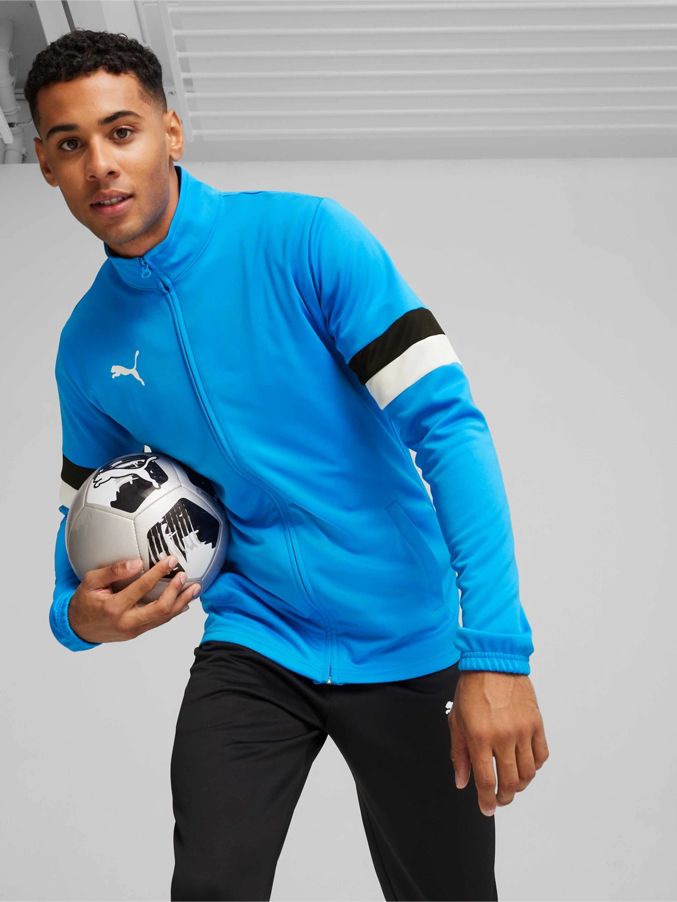 Костюмы PUMA Teamrise Tracksuit модель 658653 Костюмы PUMA Teamrise Tracksuit модель 658653 Фото