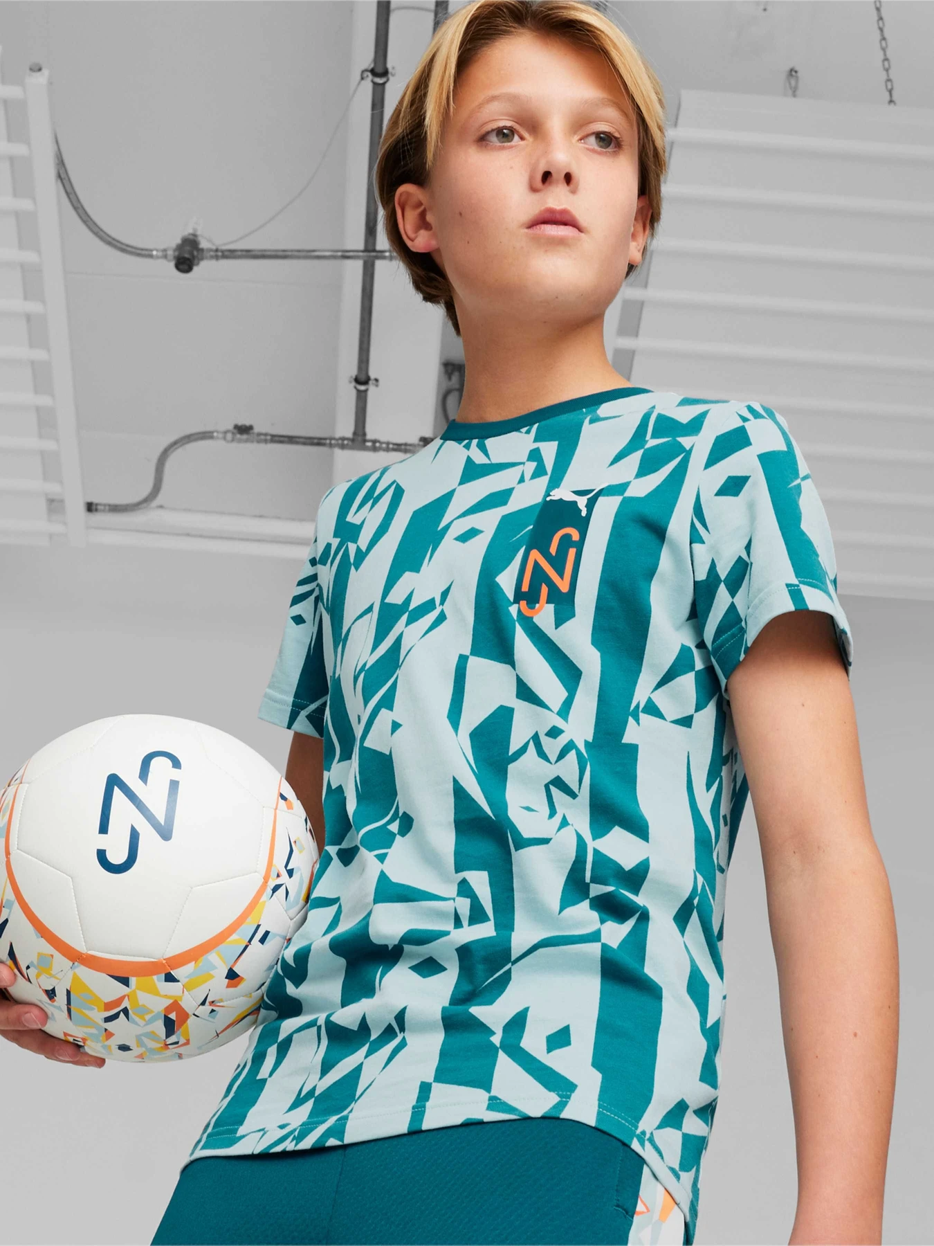 Футболки и поло PUMA Njr Creativity Logo Tee Jr модель 658960 Футболки и поло PUMA Njr Creativity Logo Tee Jr модель 658960 Фото