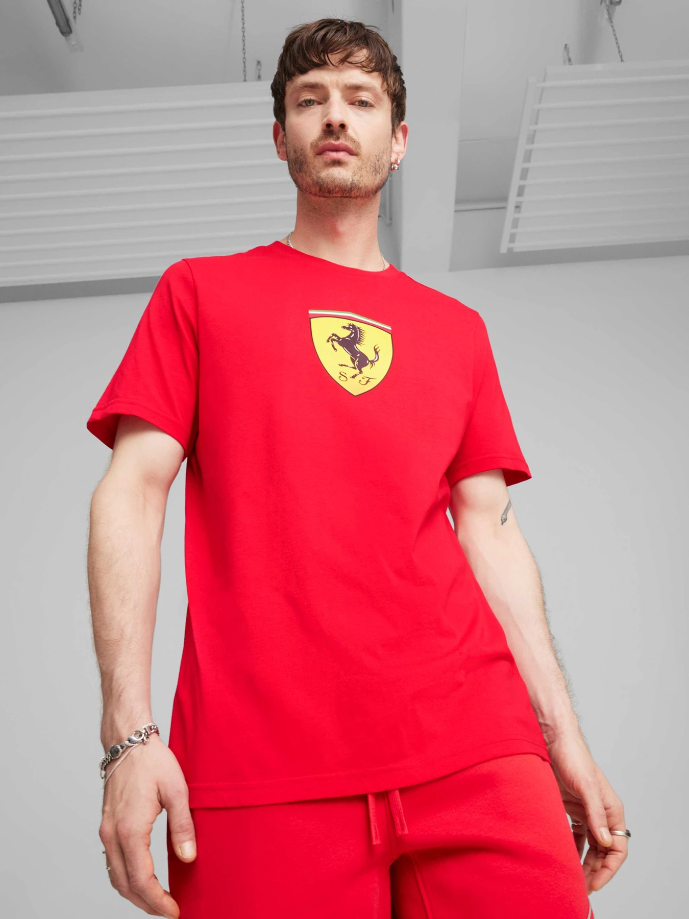 Футболки и поло PUMA Ferrari Race Big Shld T Clrd модель 623805 Фото