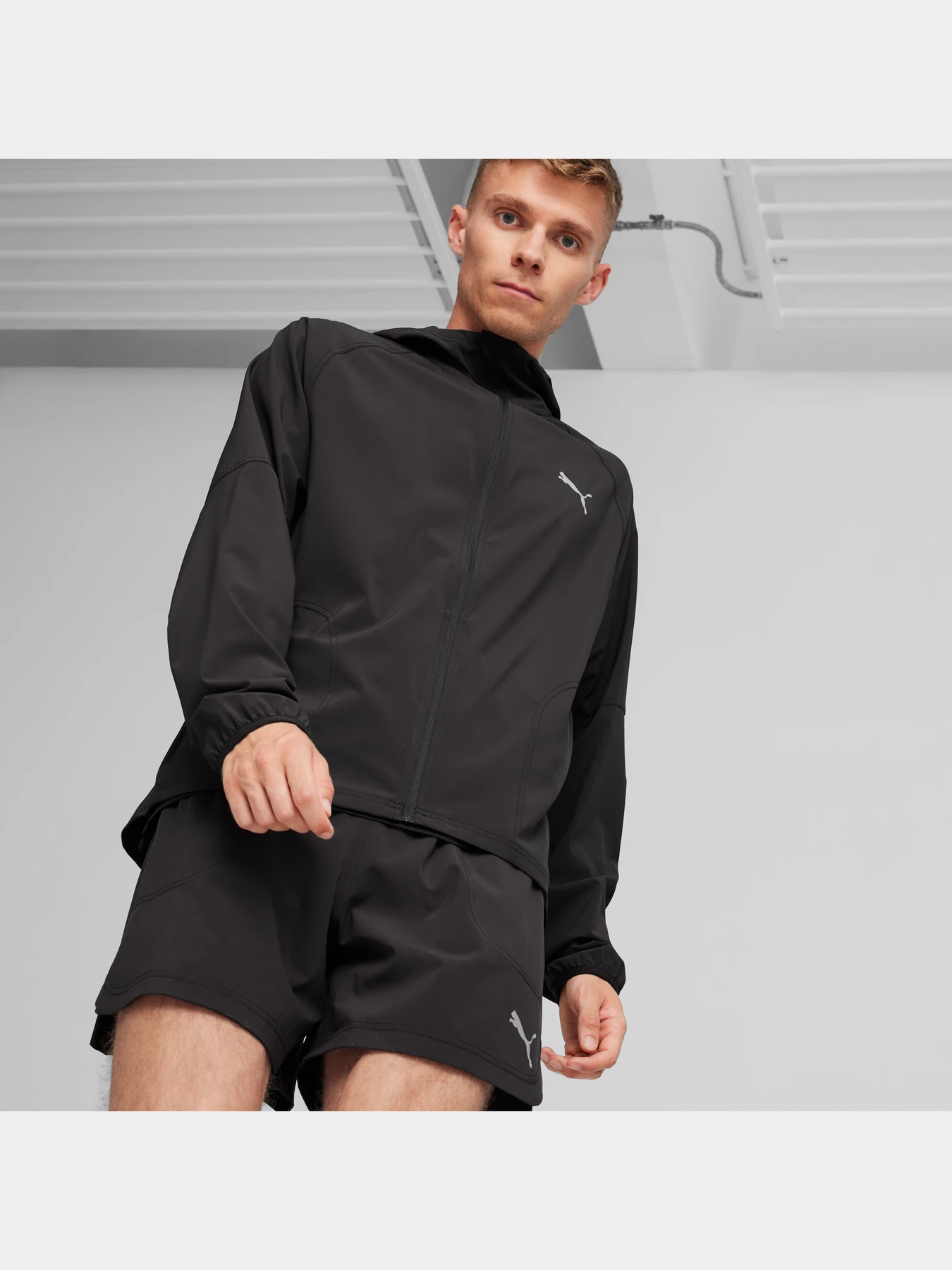 Куртки и дубленки PUMA Run Evolve Jacket модель 524993 Куртки и дубленки PUMA Run Evolve Jacket модель 524993 Фото