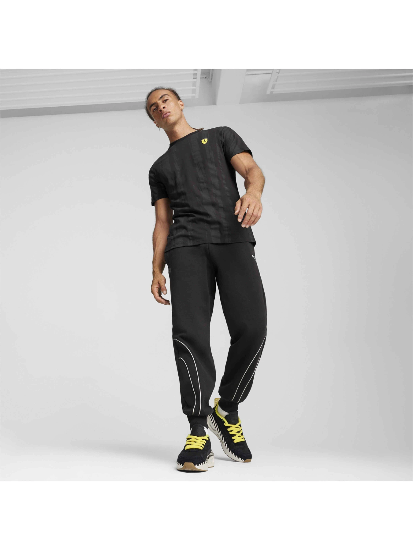 Брюки PUMA Ferrari Style Sweat Pants модель 623825 Фото