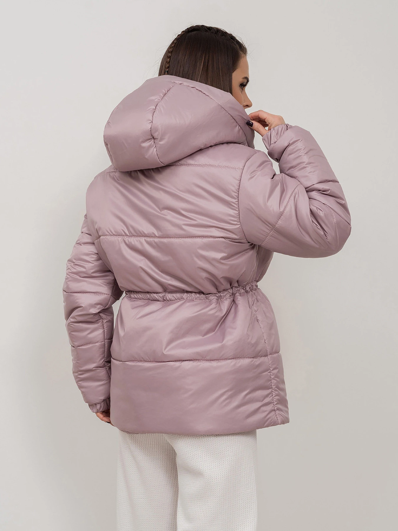 Куртки и дубленки ISSA Plus модель SA-508_розовый Куртки и дубленки ISSA Plus модель SA-508_розовый Фото