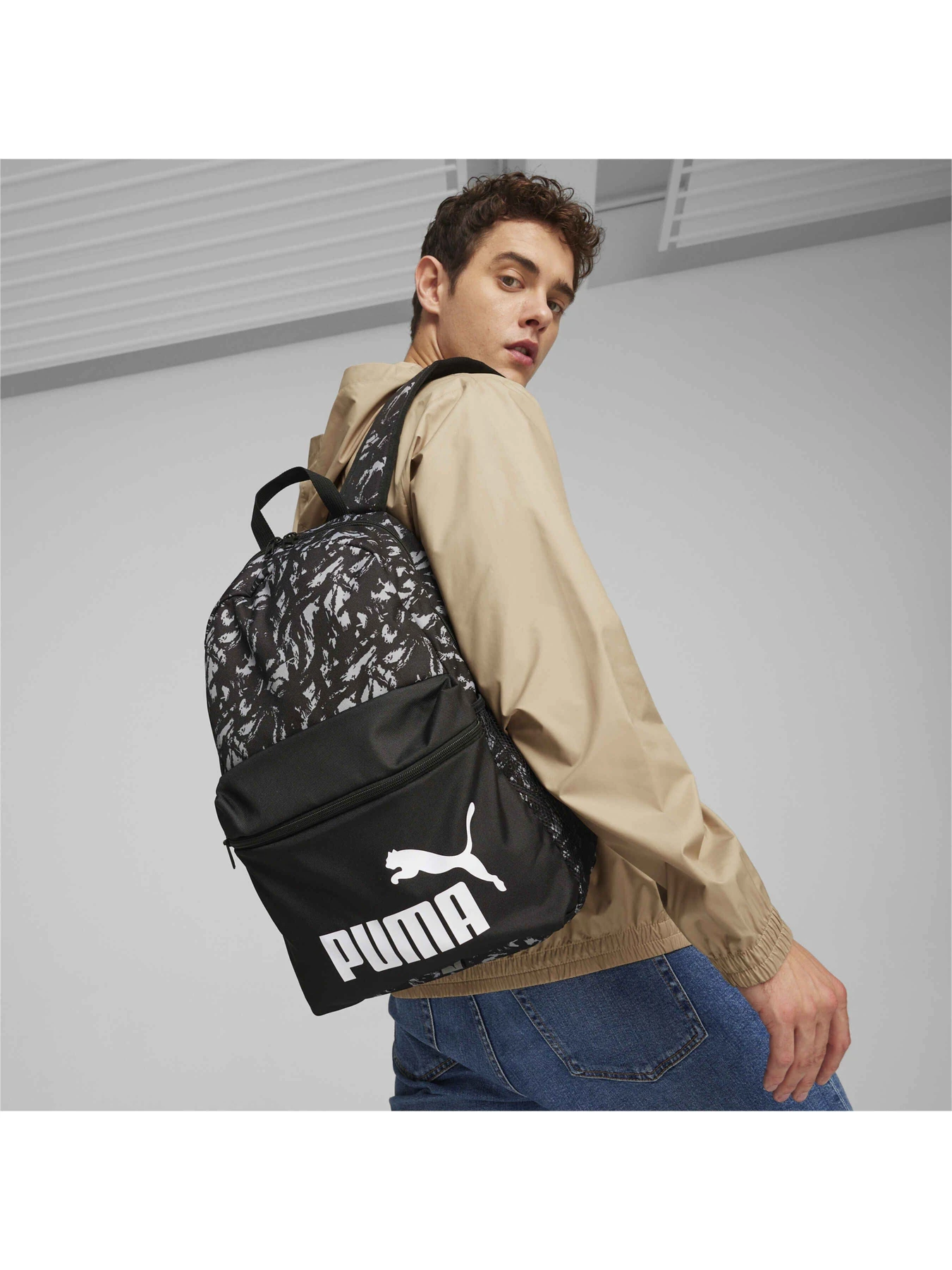 Рюкзаки PUMA Phase Aop Backpack модель 079948 Рюкзаки PUMA Phase Aop Backpack модель 079948 Фото