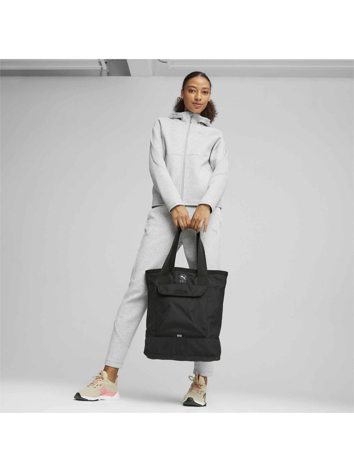 Сумки PUMA Better Tote Bag модель 090337 Сумки PUMA Better Tote Bag модель 090337 Фото